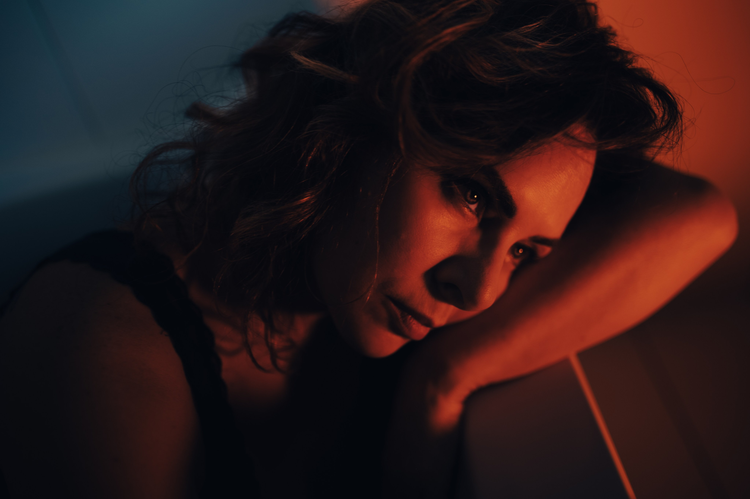 Portrait and lifestyle photographer based in Toronto, Canada
