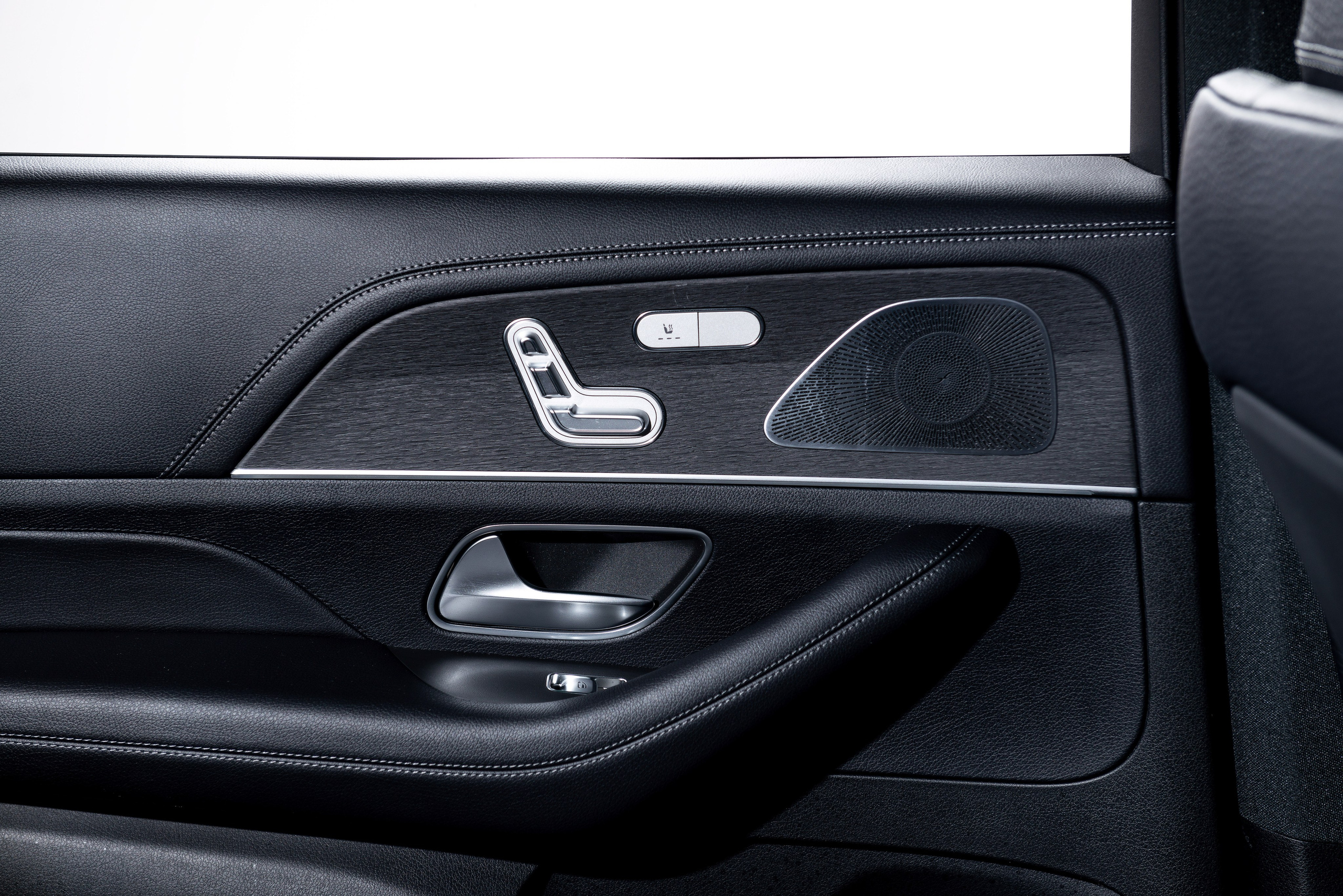 Автомобильная фотосъемка Mercedes GLS в студии. PHOTOGRAPHER QUINTANA ROO