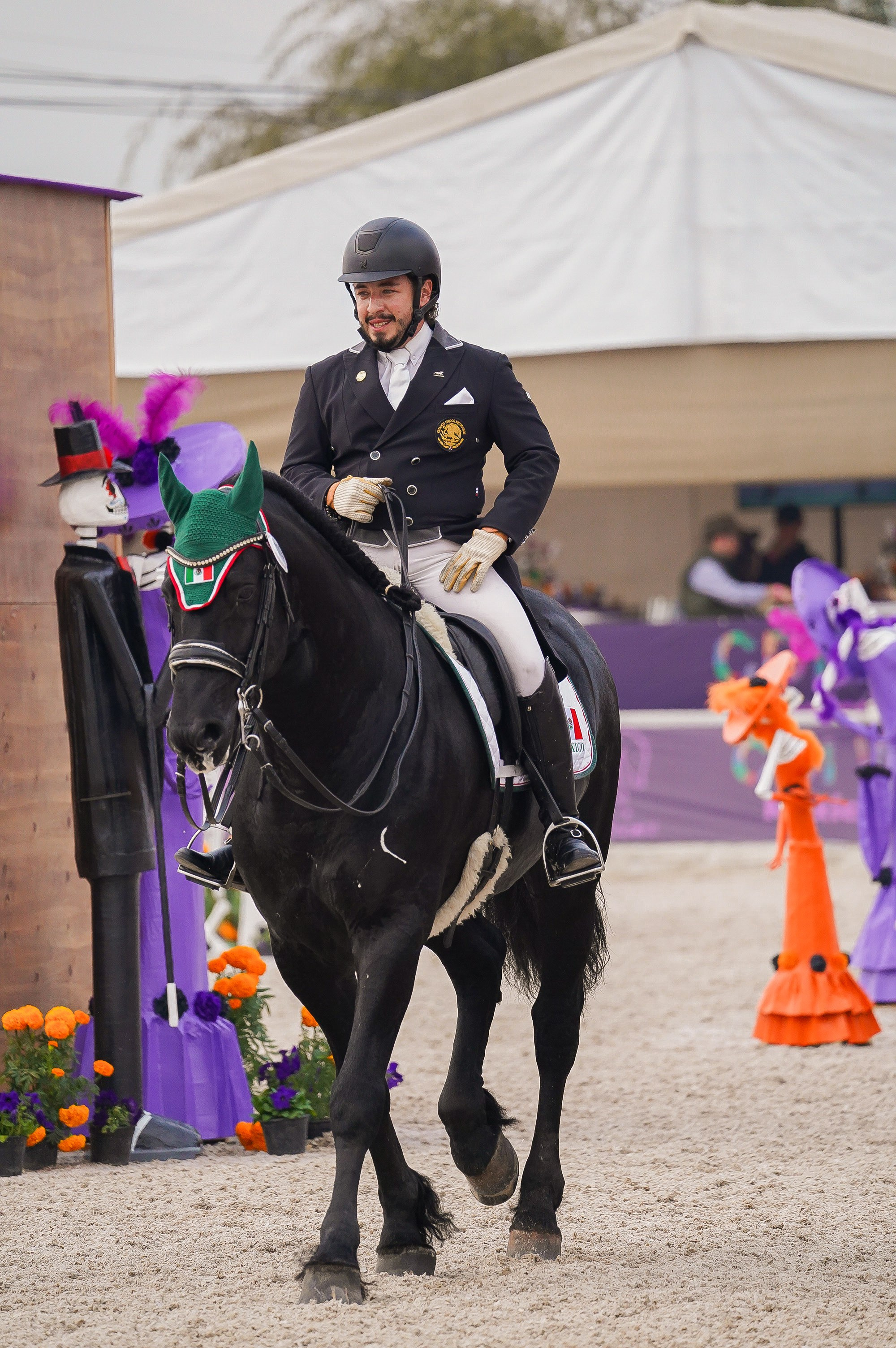 Vacation photoshoot in Mexico City. Capture your trip with a professional photographer. Horse riding dressage doma clasica show jumping Tour. Ekaterina Frolova photography