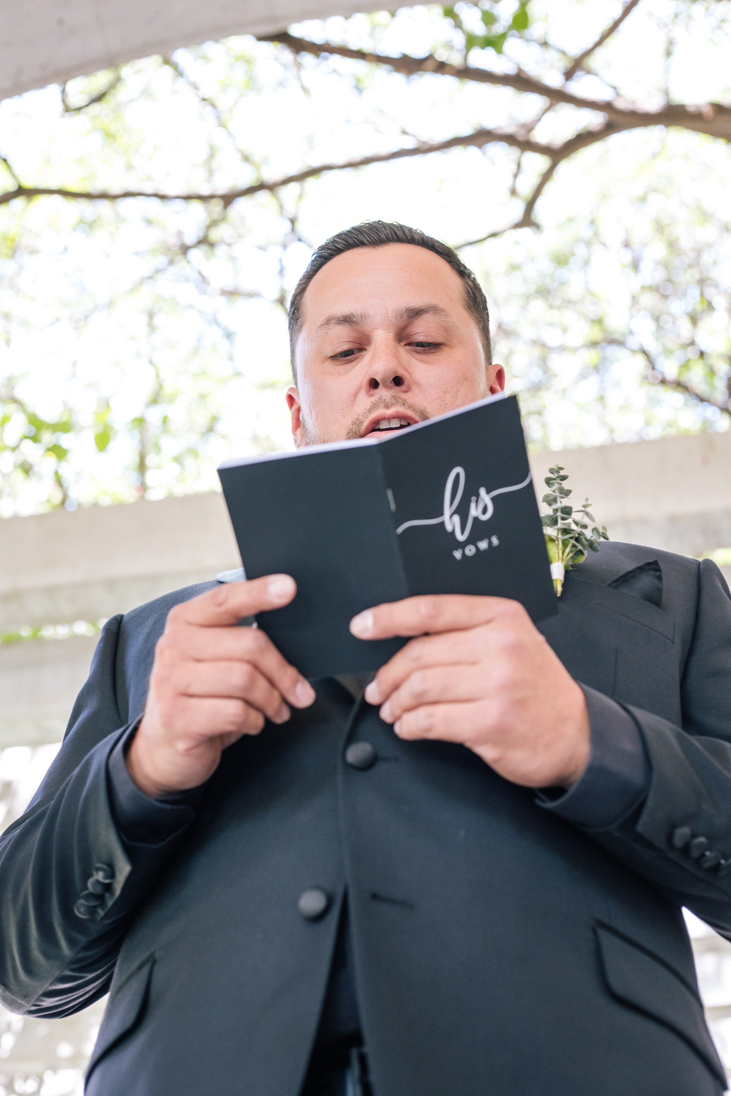 Formal. Wedding Photographer Ruth Preciado