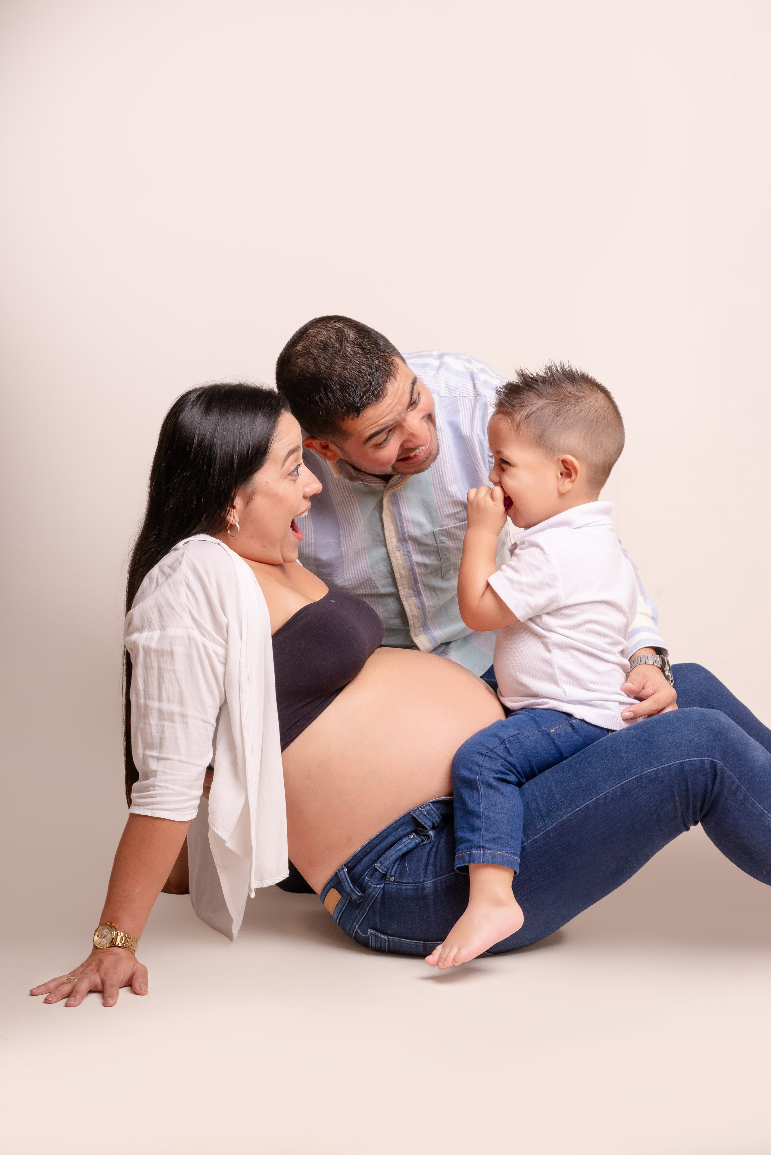 Fotos de estudio con Familias!. Www.dresalgadophoto.com