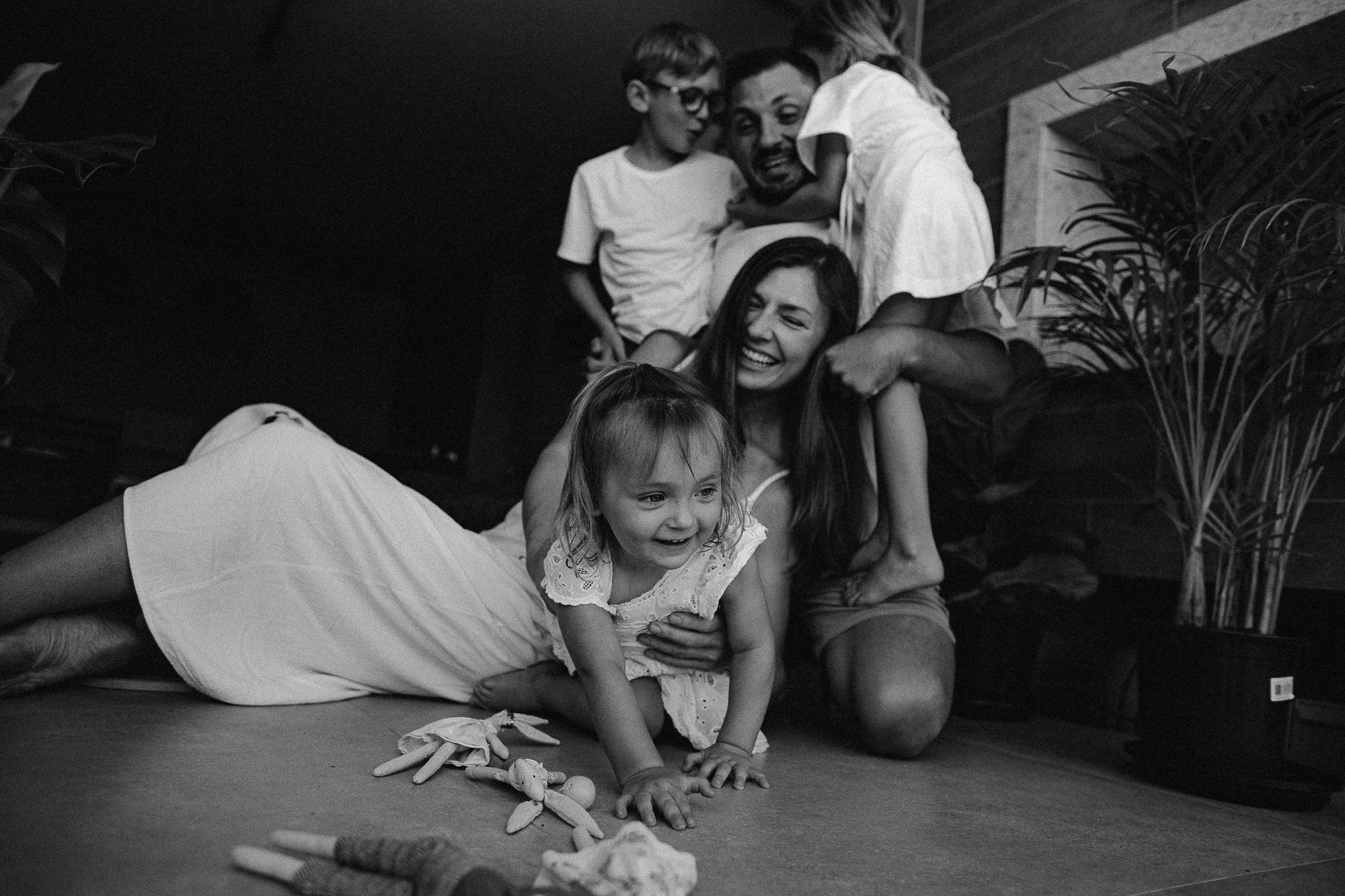 Shine Family. Fotografa documental de familia e nascimento em Florianópolis SC Daria Ermolaev