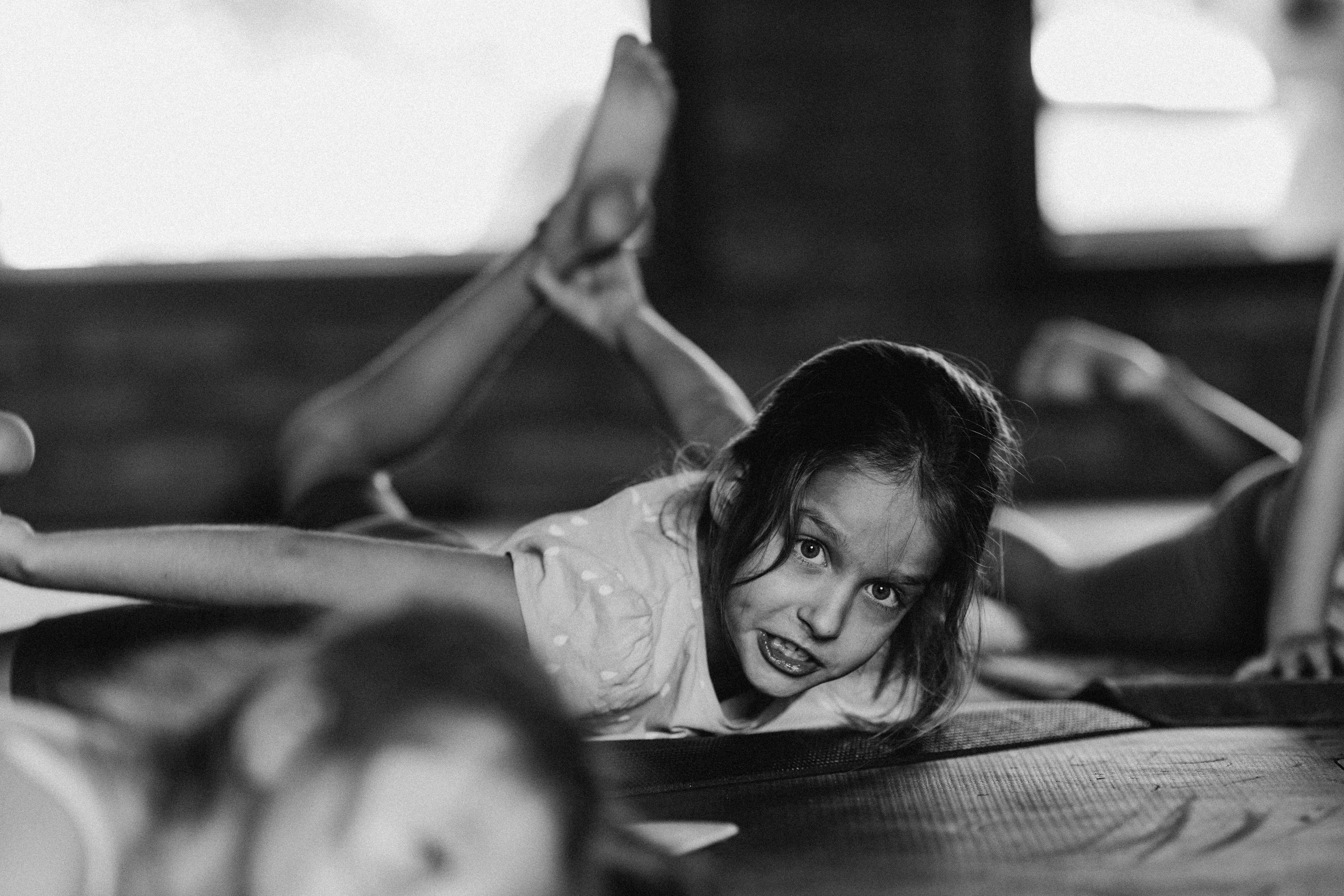 Yoga Kids. Fotografa documental de familia e nascimento em Florianópolis SC Daria Ermolaev