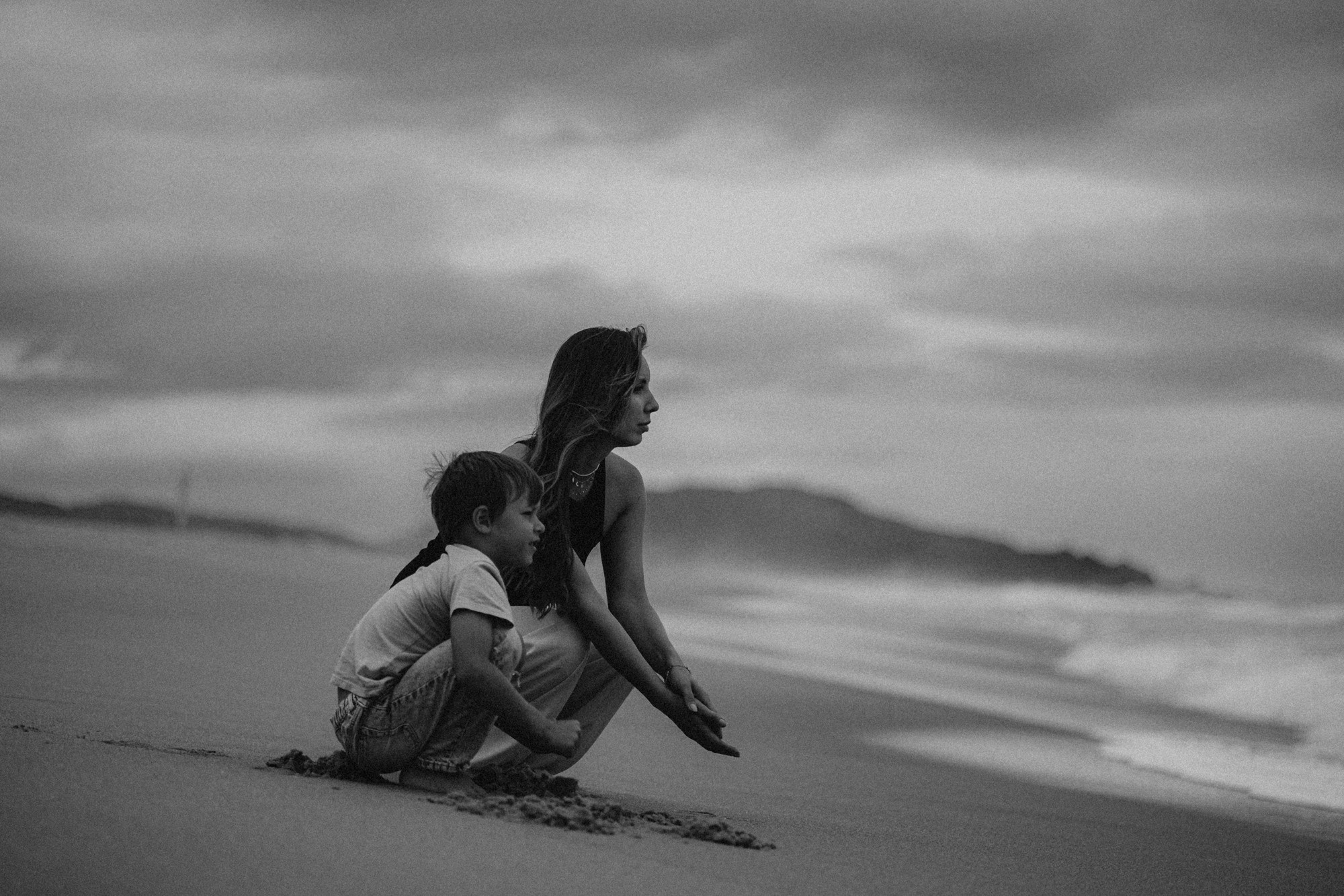 Magic Island Family Afternoon. Fotografa documental de familia e nascimento em Florianópolis SC Daria Ermolaev
