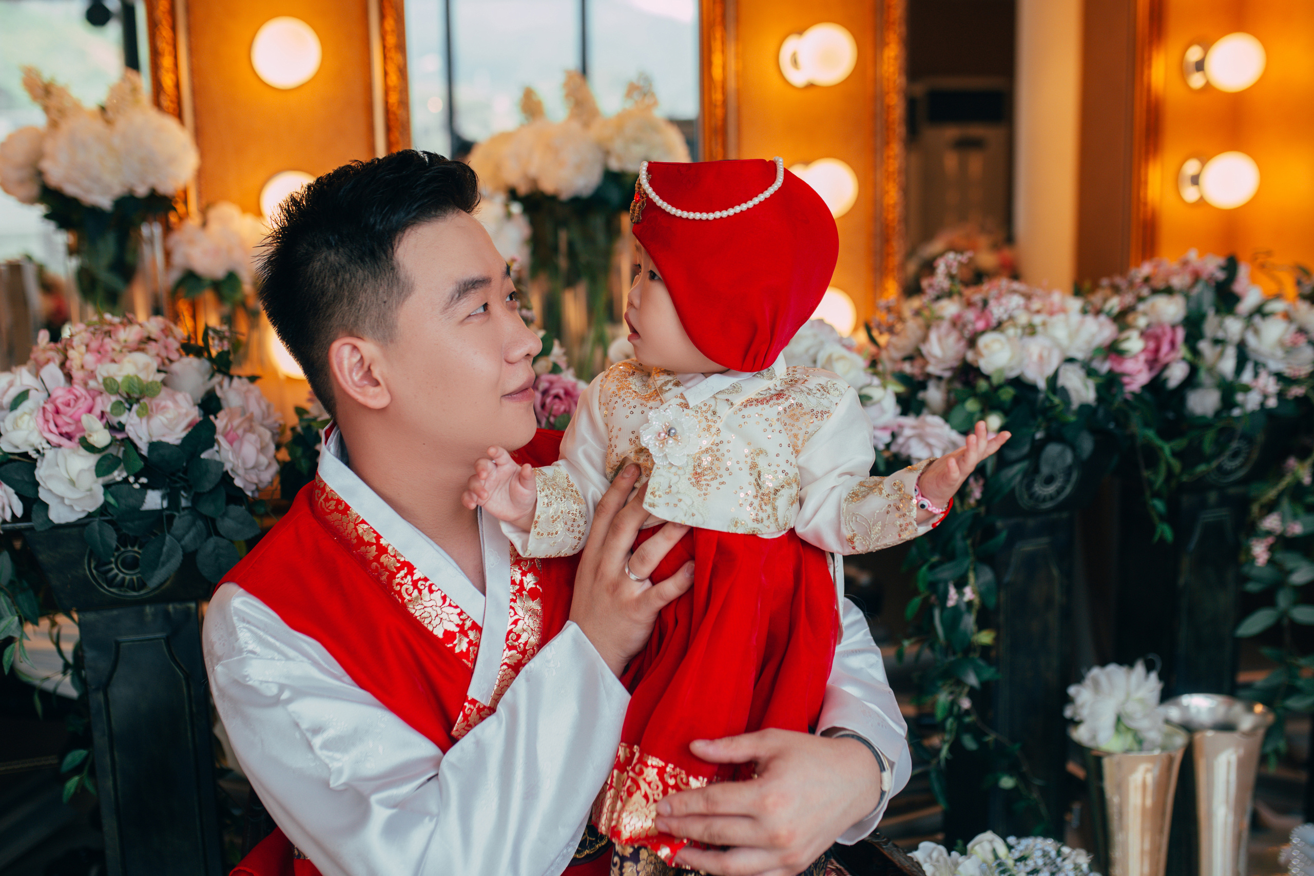 Alina — 1 year. Portrait photographer in South Korea Olga Lian