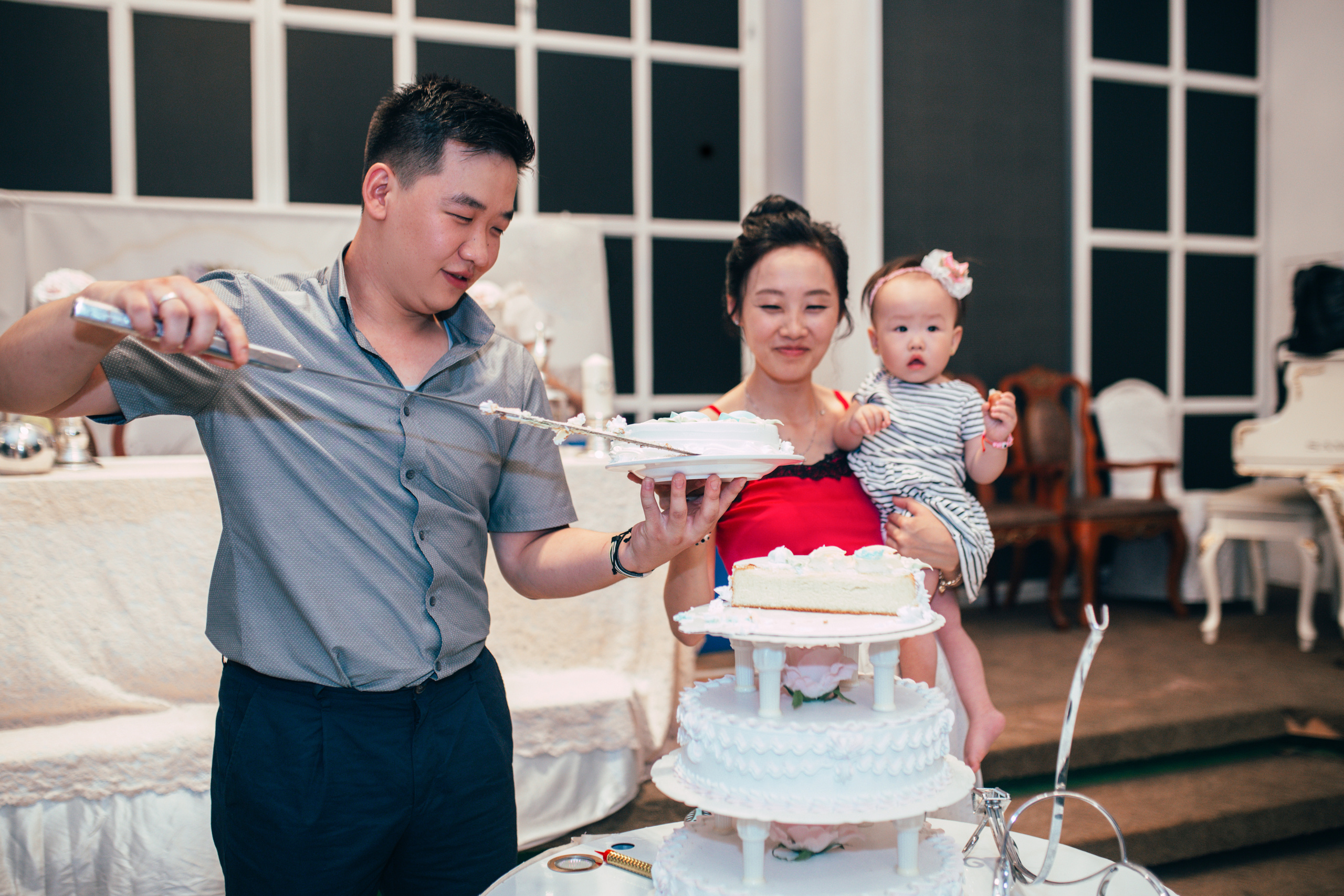 Alina — 1 year. Portrait photographer in South Korea Olga Lian