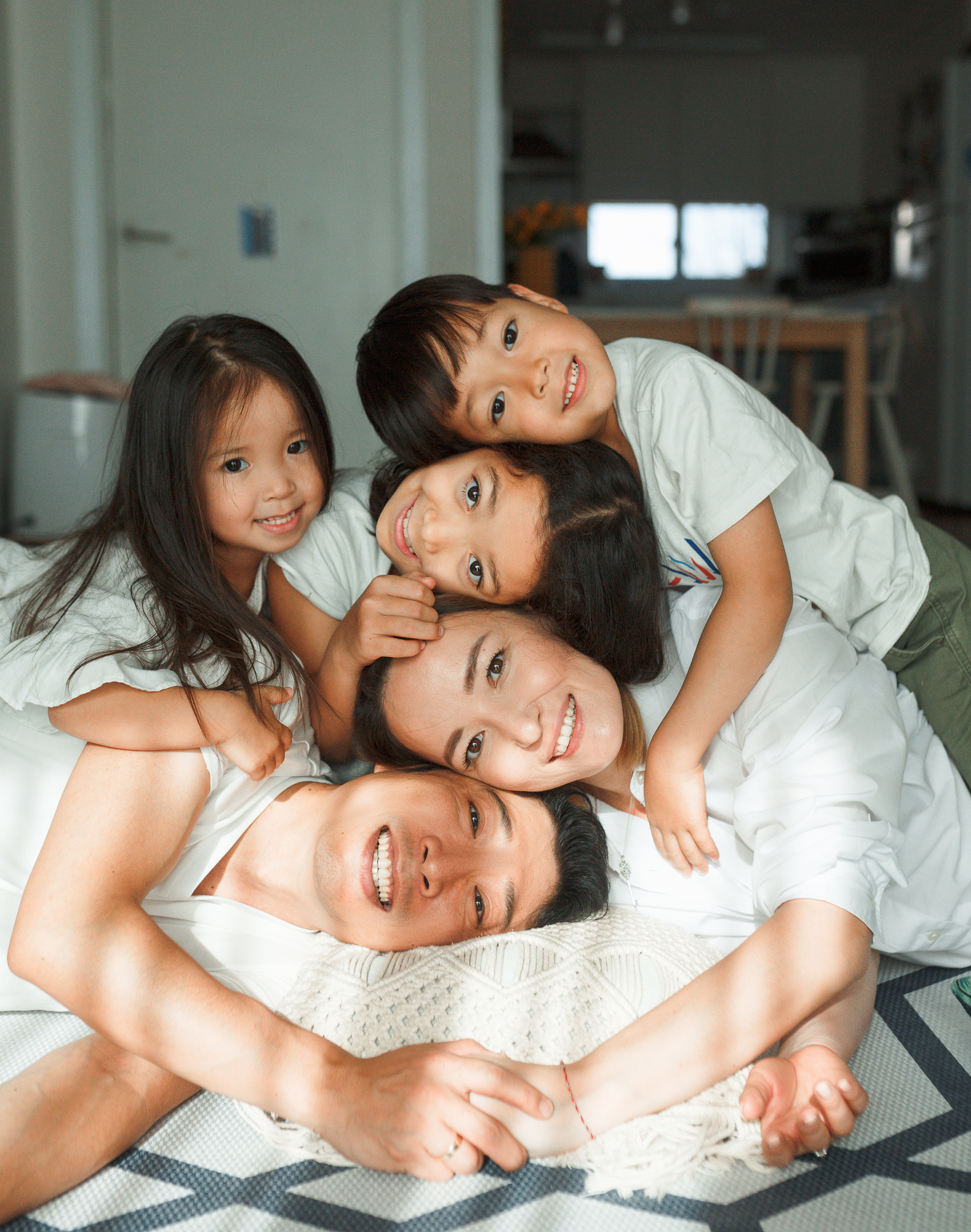 Song Family. Portrait photographer in South Korea Olga Lian