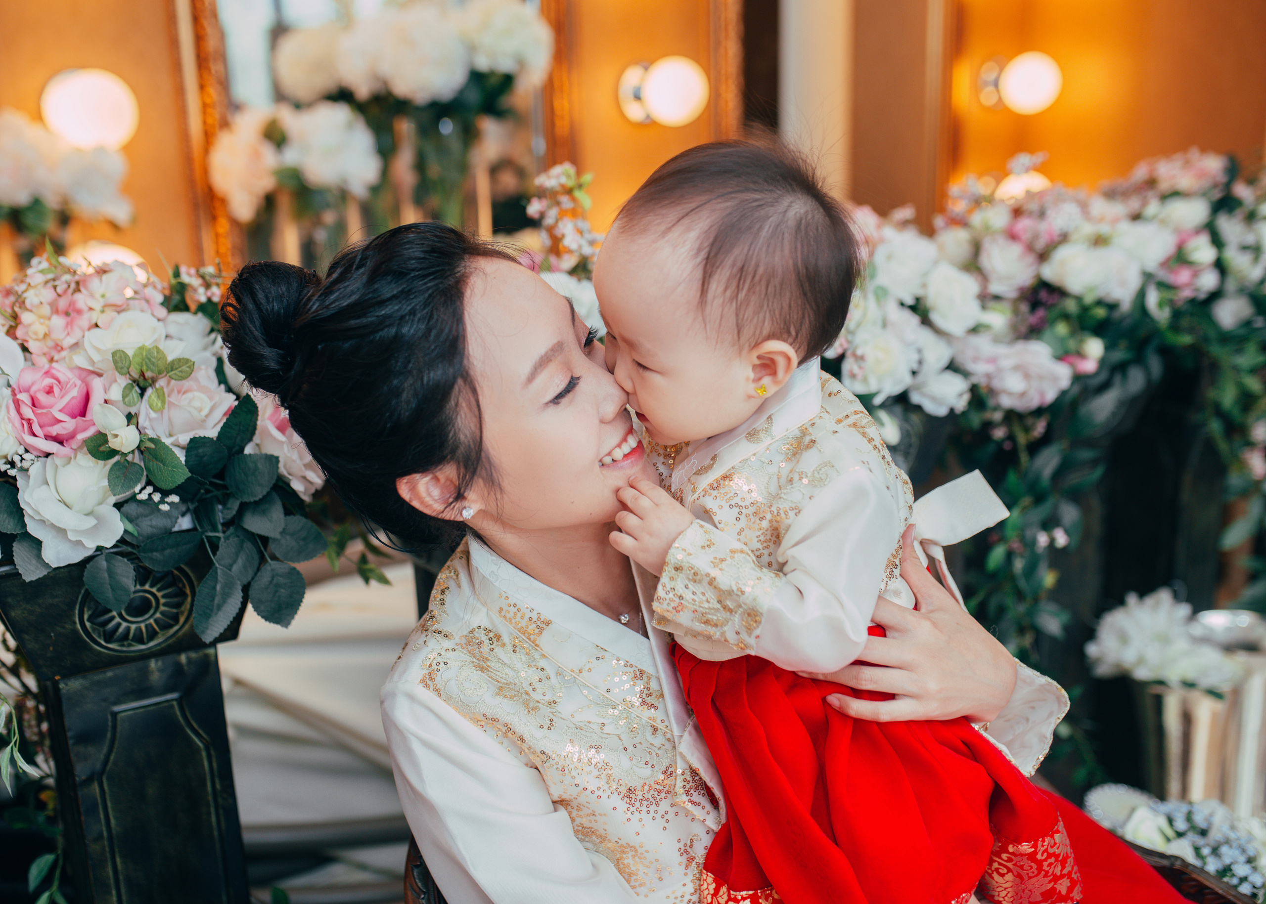 Alina — 1 year. Portrait photographer in South Korea Olga Lian