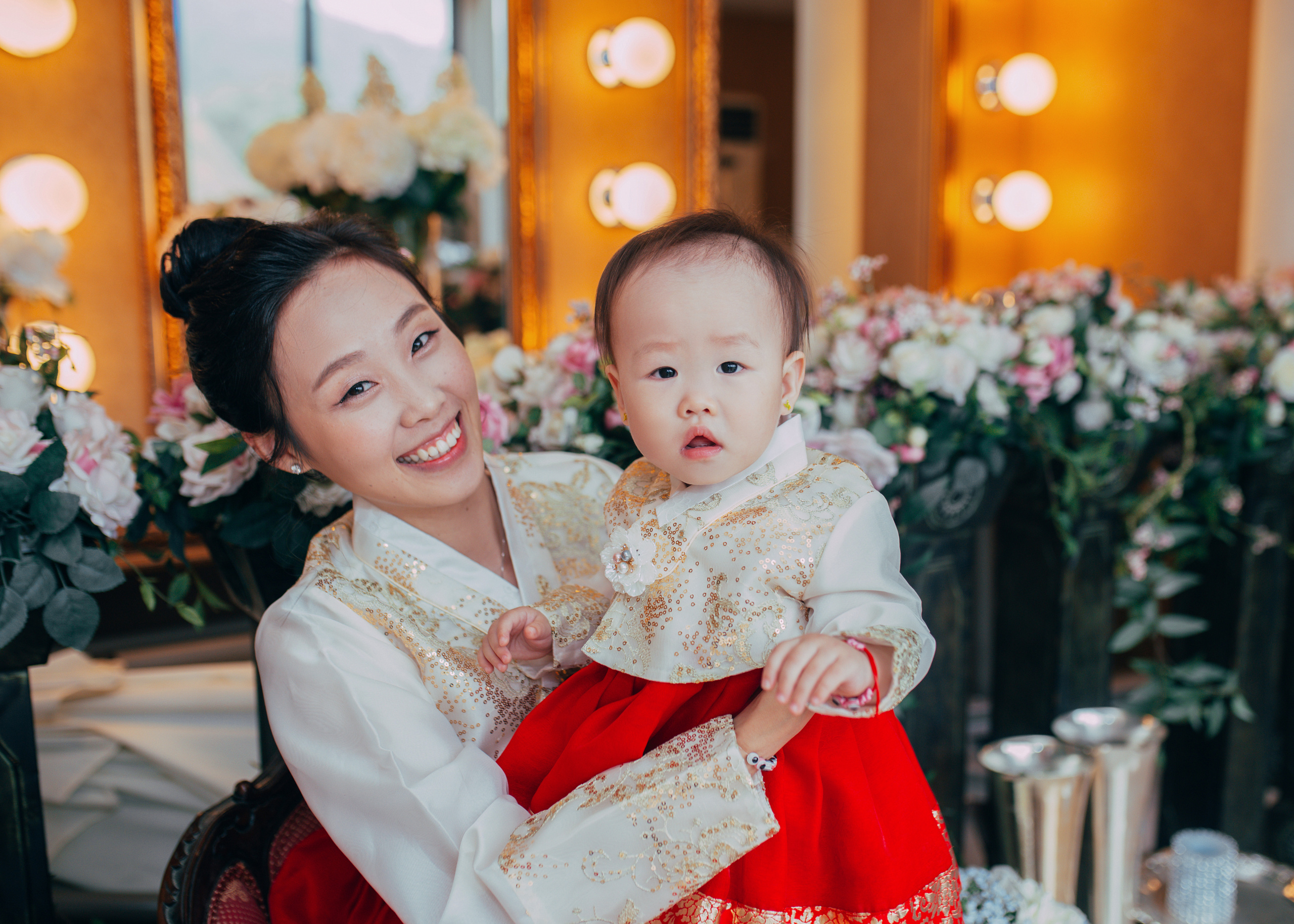 Alina — 1 year. Portrait photographer in South Korea Olga Lian