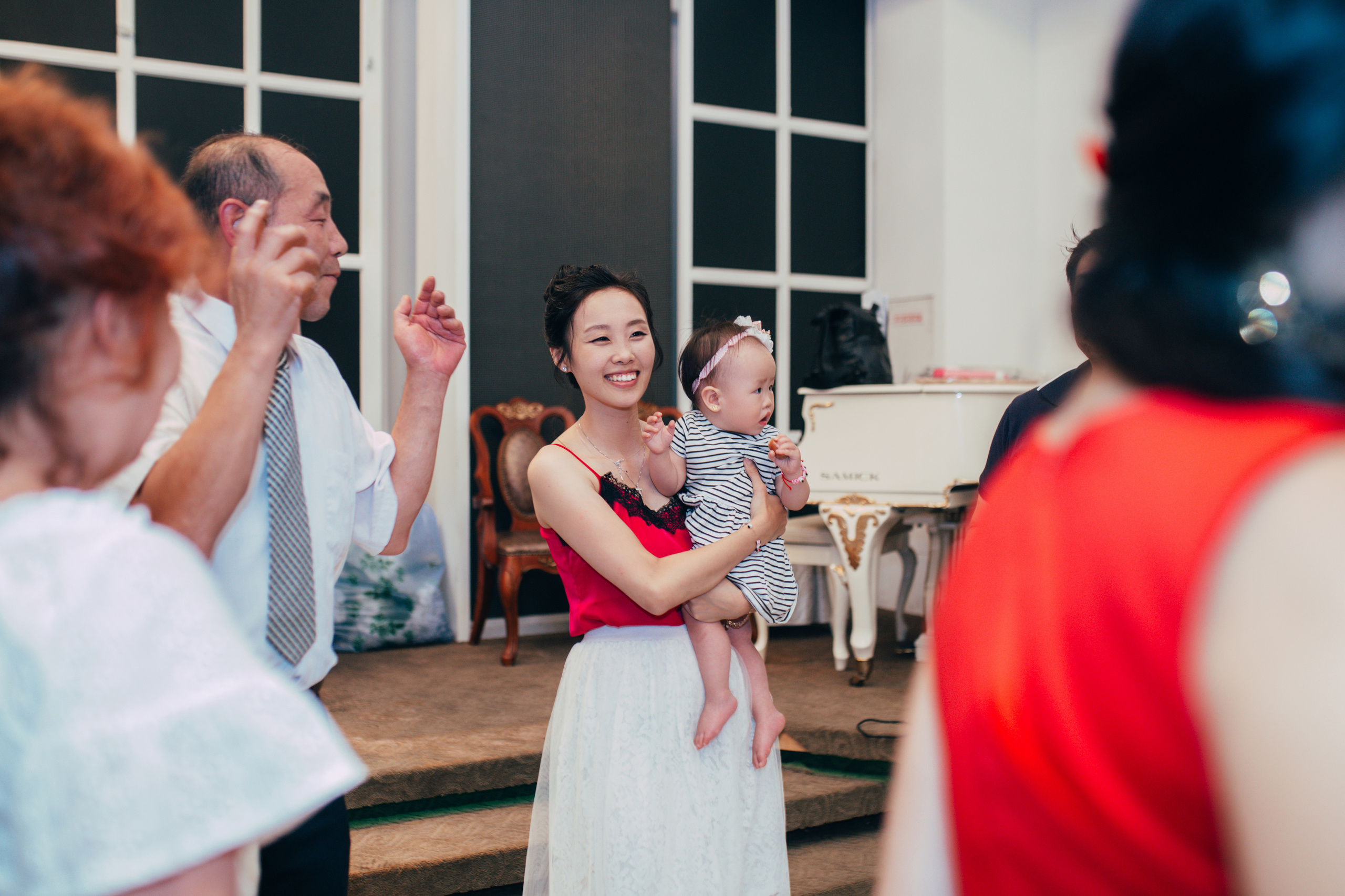 Alina — 1 year. Portrait photographer in South Korea Olga Lian