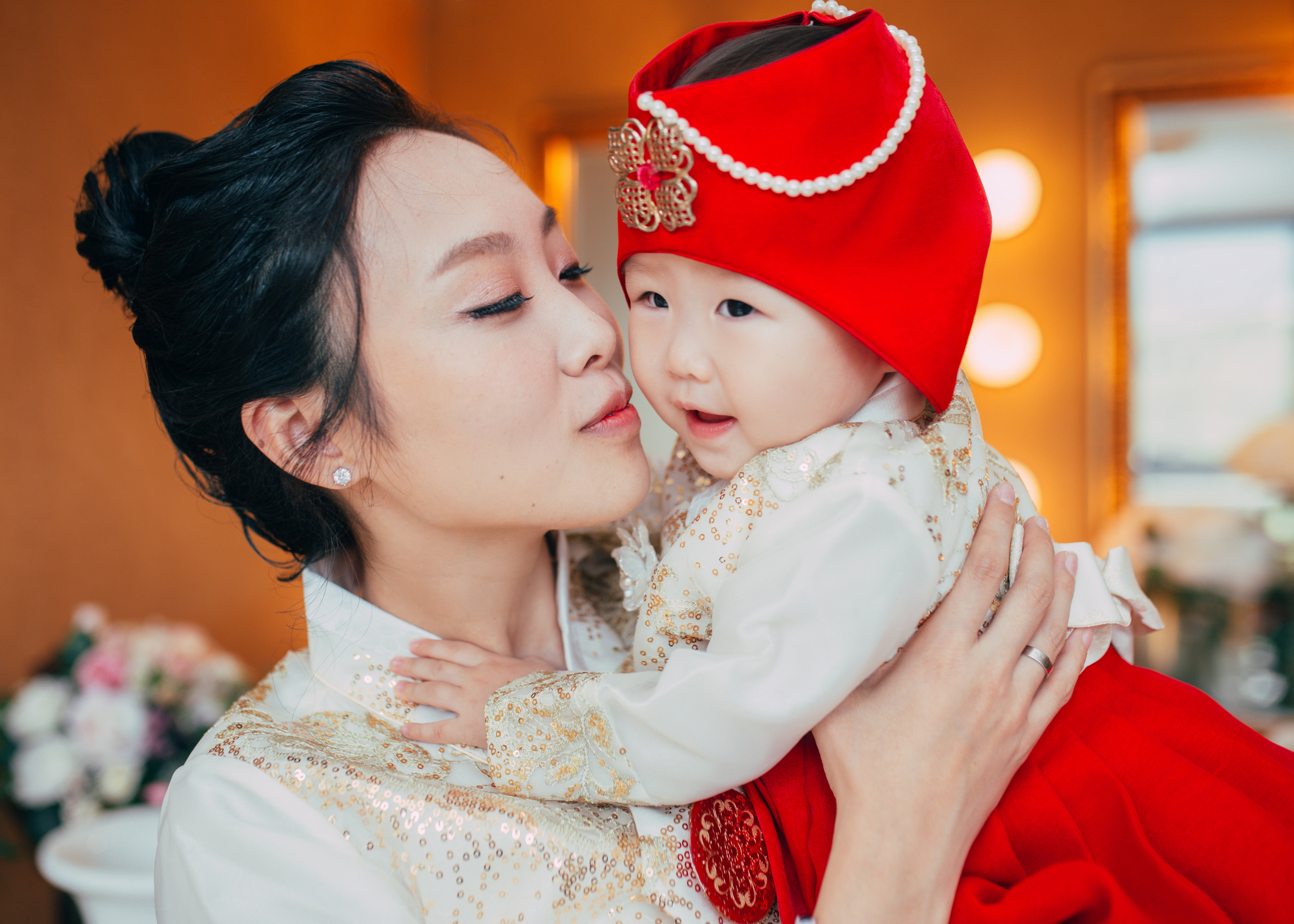 Alina — 1 year. Portrait photographer in South Korea Olga Lian