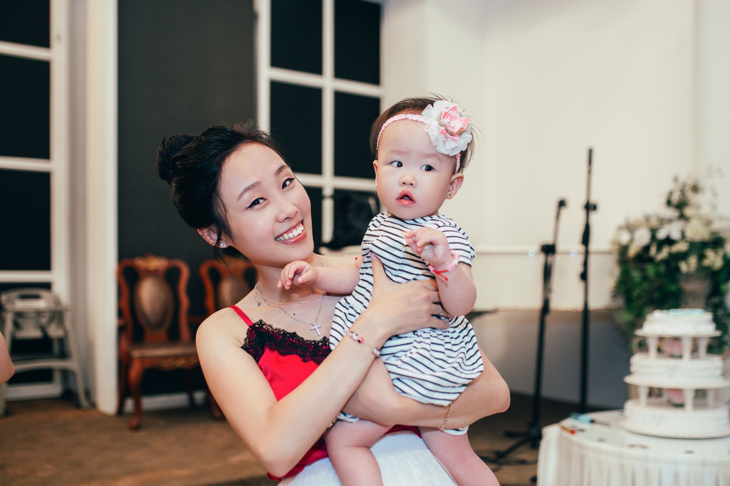 Alina — 1 year. Portrait photographer in South Korea Olga Lian