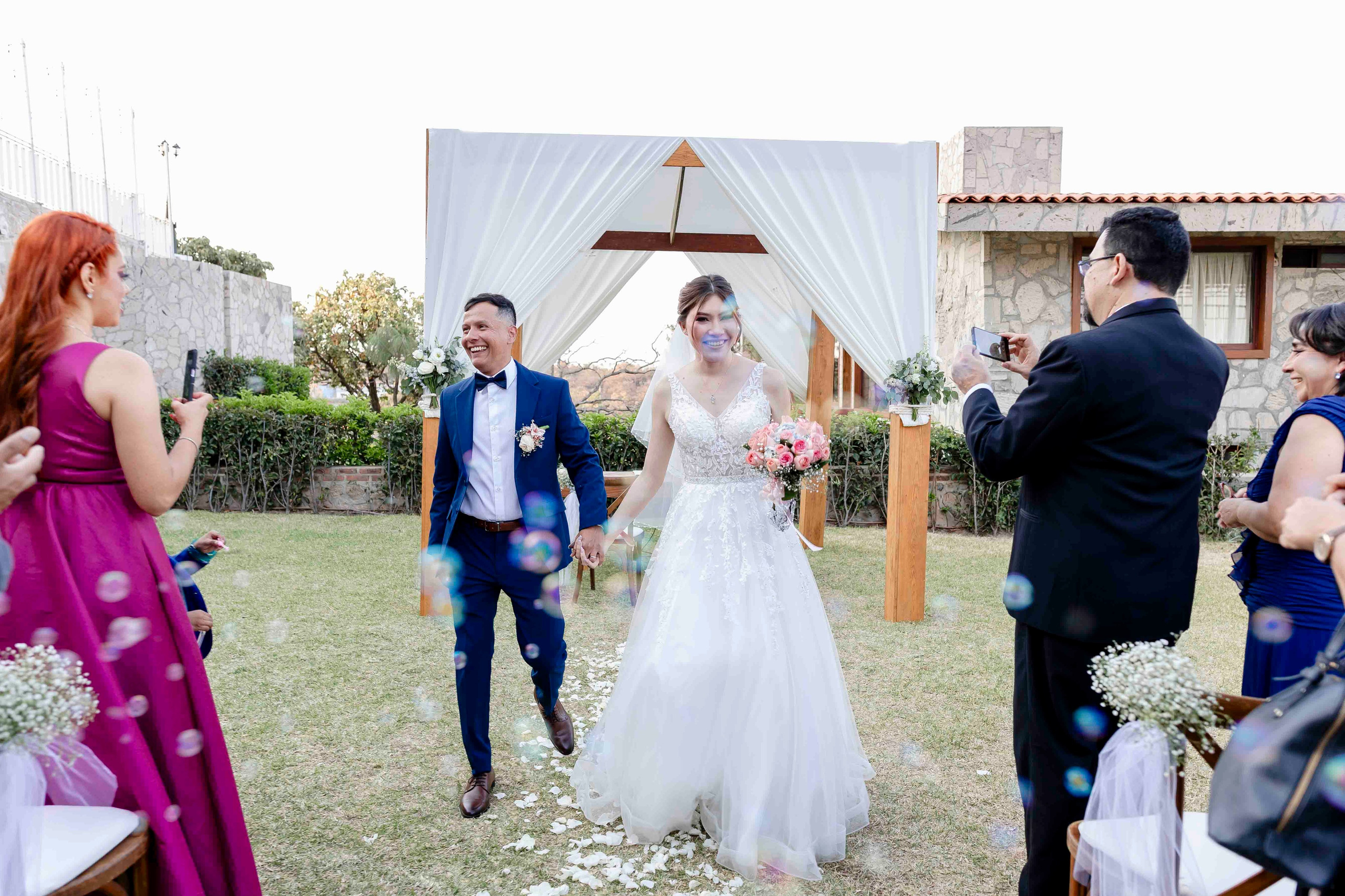 Civil. Wedding Photographer Ruth Preciado