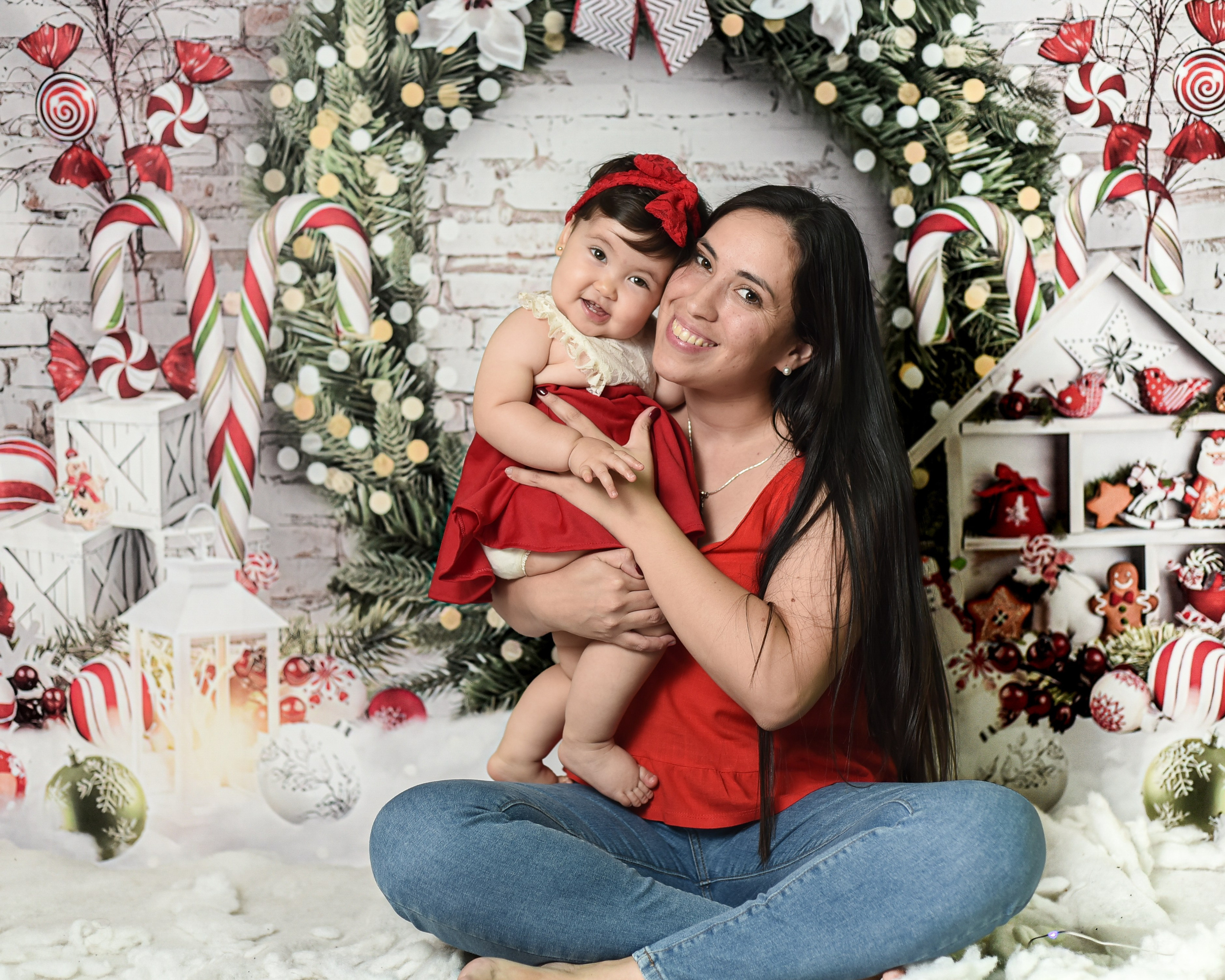 Sesión 1er añito de Juli. Temática: Abejita de Plim Plim +  Mini Sesión Navideña. Fotografo de casamiento en misiones y fotógrafo de familia  Posadas