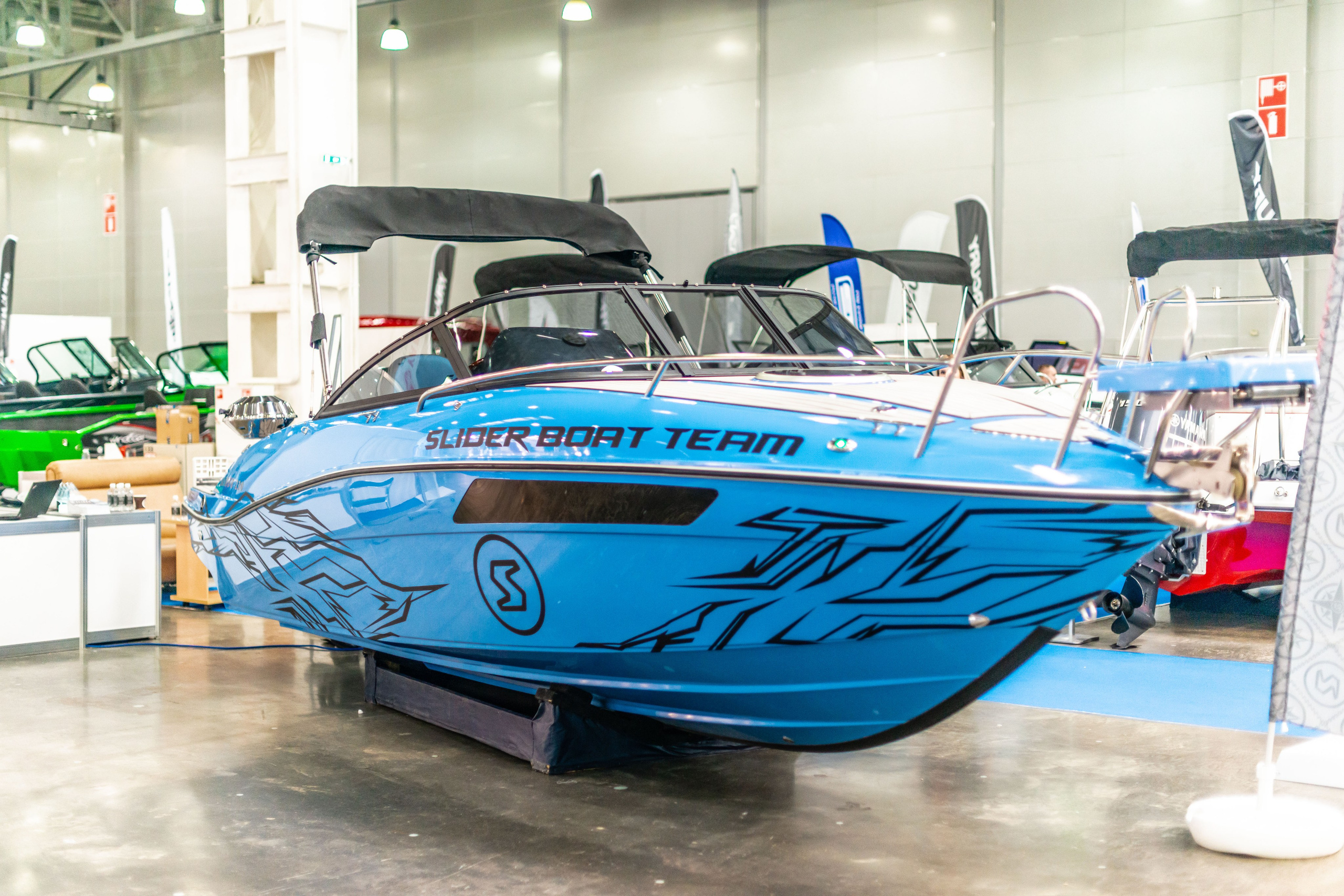 Фотосъемка лодок на Moscow Boat Show 2022. PHOTOGRAPHER QUINTANA ROO