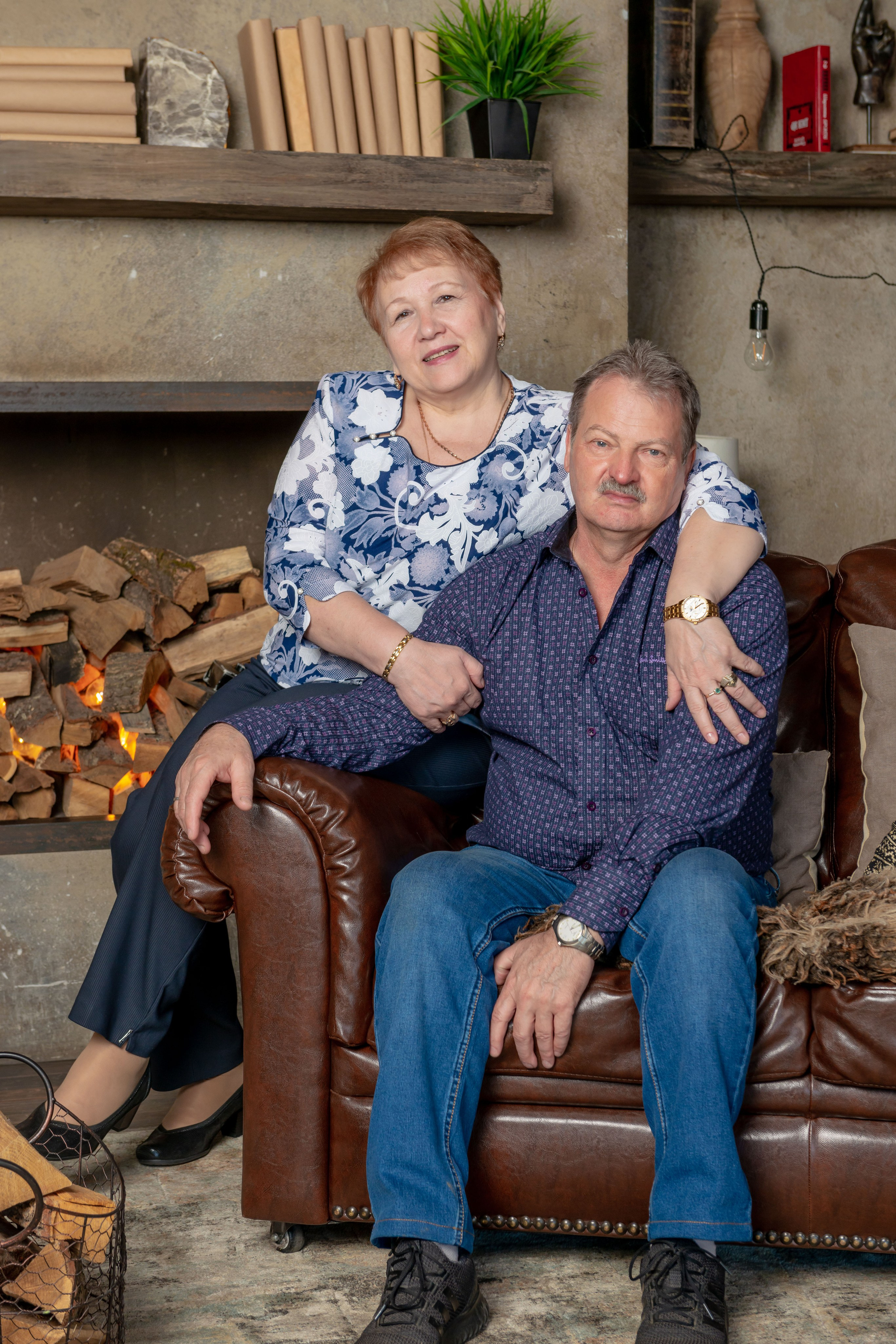 Photosession of a married couple in the studio. PHOTOGRAPHER QUINTANA ROO