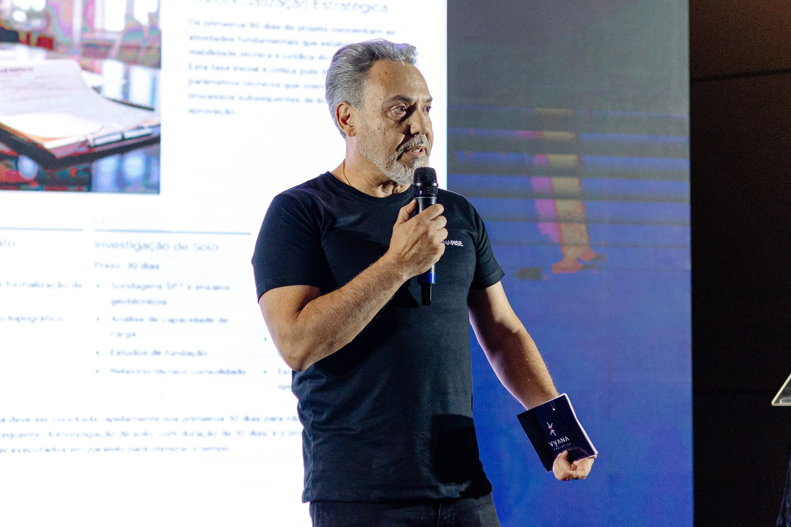 Fotografia de evento corporativo Triveni Day com César Cielo em Itajaí