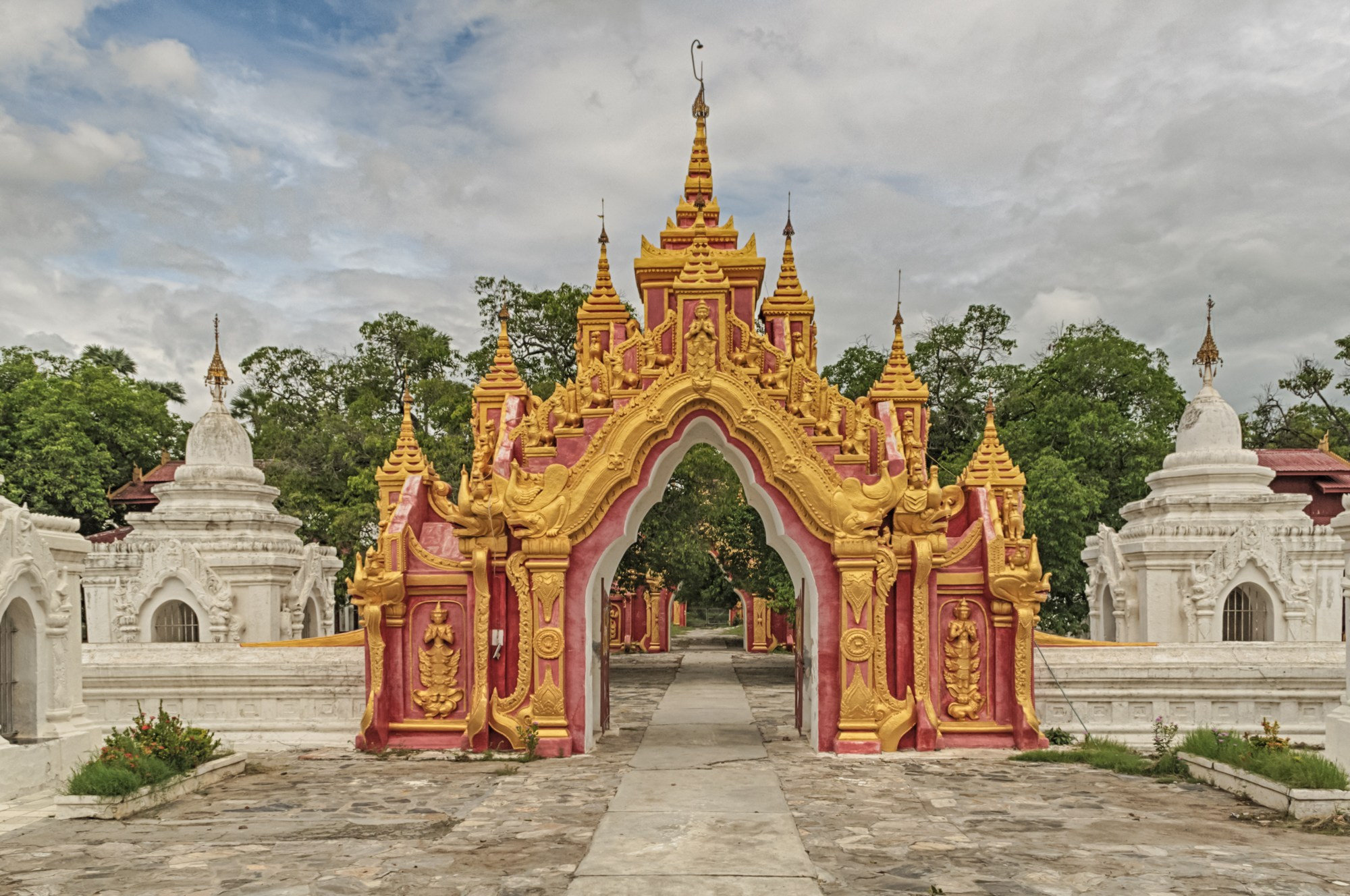 Mandalay | Myanmar. Шанти Алекс