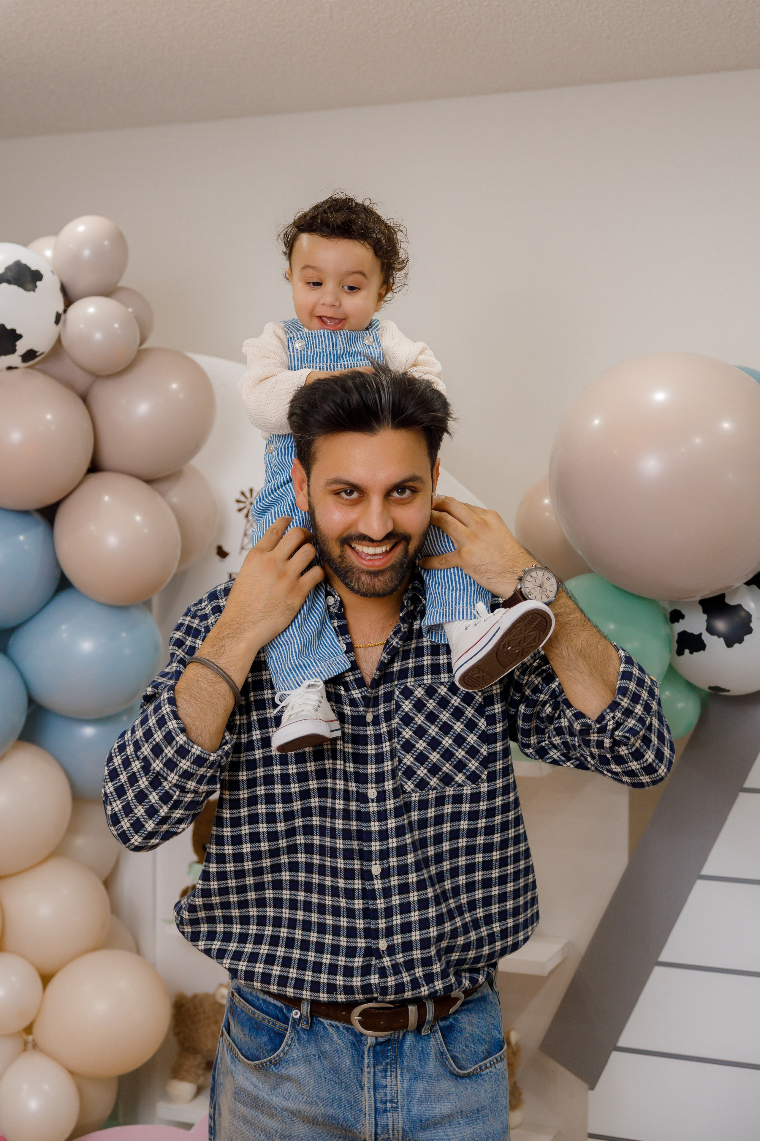 Fateh’s 1st birthday. Photographer Elvira Hryshchenko