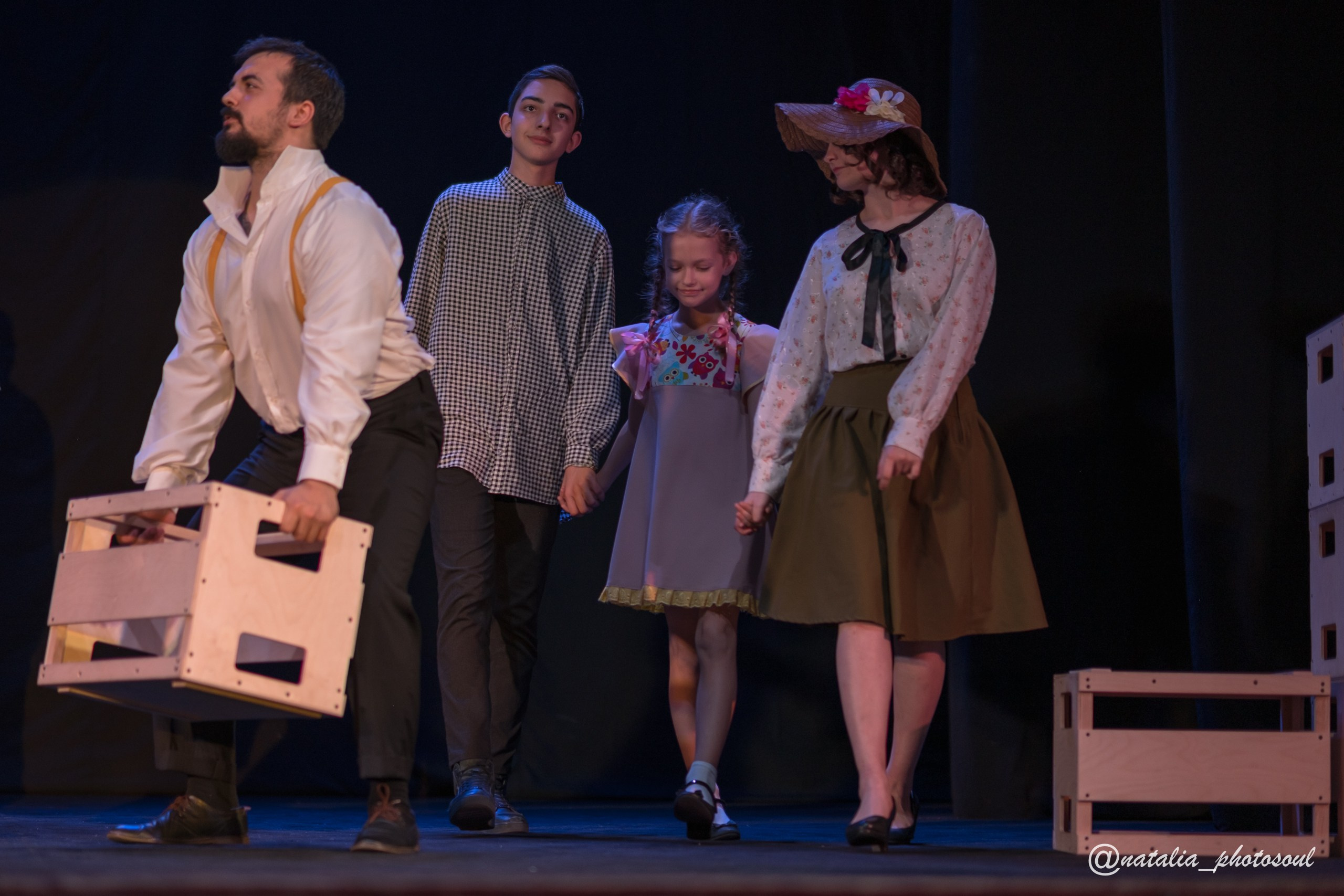 Performance “Our Town” School and Theater “Artist”. Photographer in Seoul Dobrokvashina Natalya