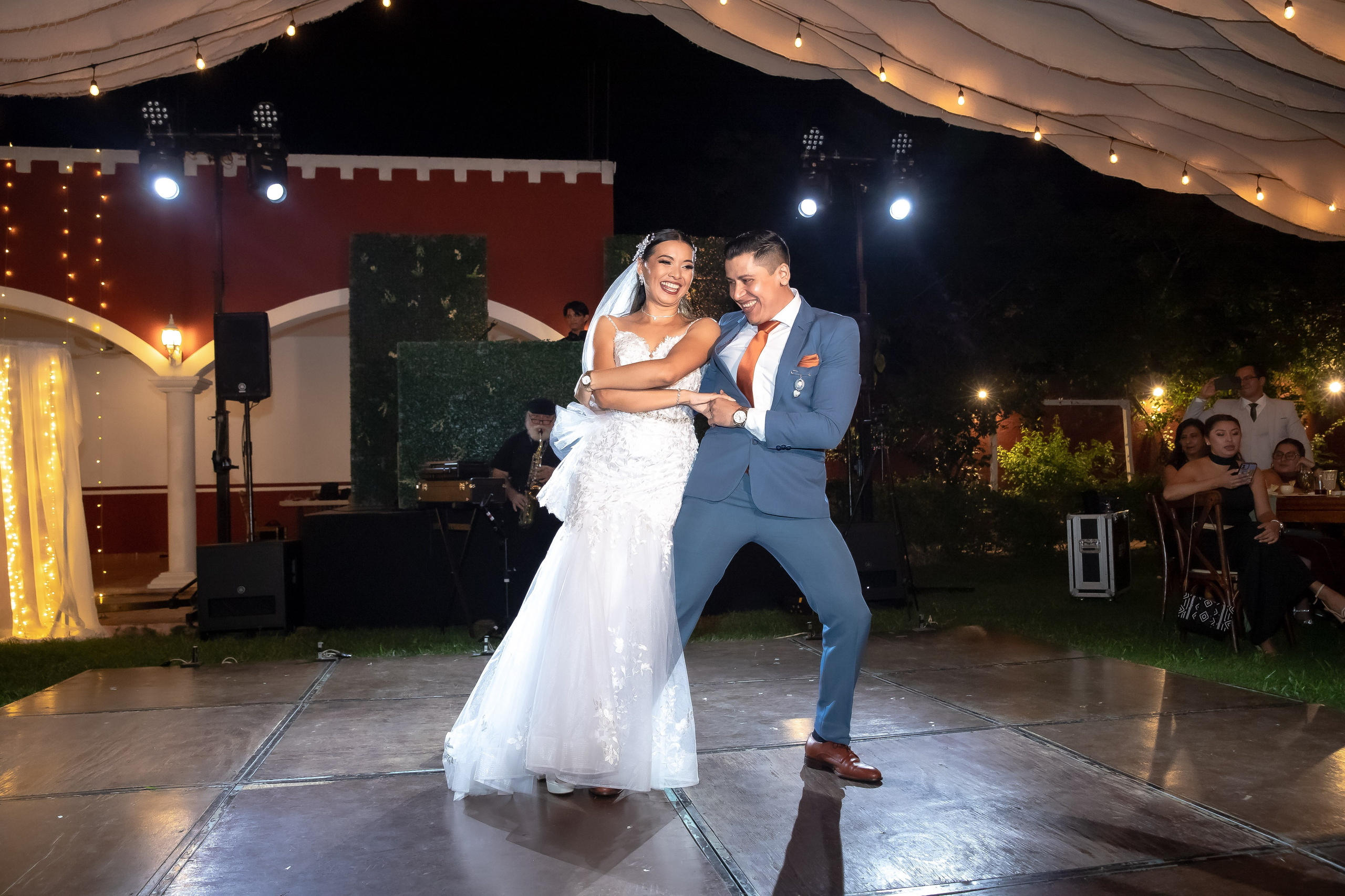 Delta & Cesar. Simón Enríquez Studio