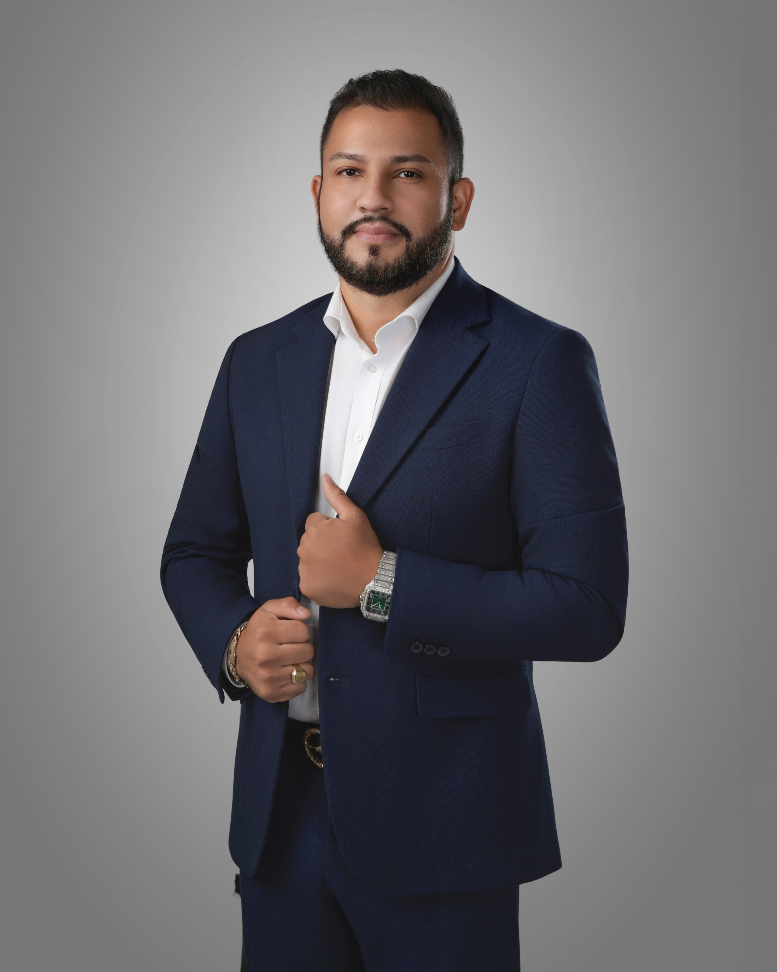 Fotógrafo Empresarial y Retrato Personal en Villahermosa y Tuxtla Gutiérrez | Roger Corzo Foto. Fotógrafo de XV y BODAS en Tuxtla Gutiérrez y Villahermosa | ROGER CORZO | 360 PRODUCCIONES