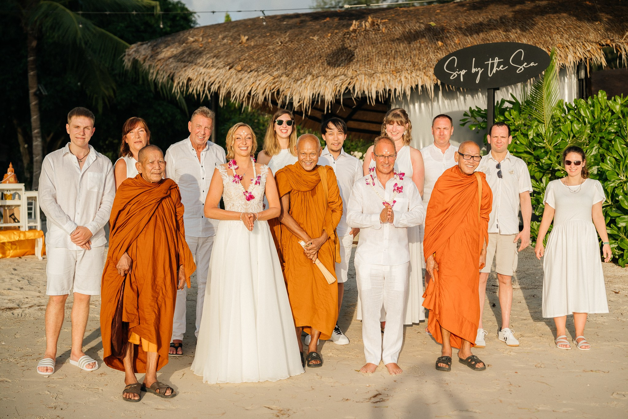 With guests. Wedding planner Magic Day Co
