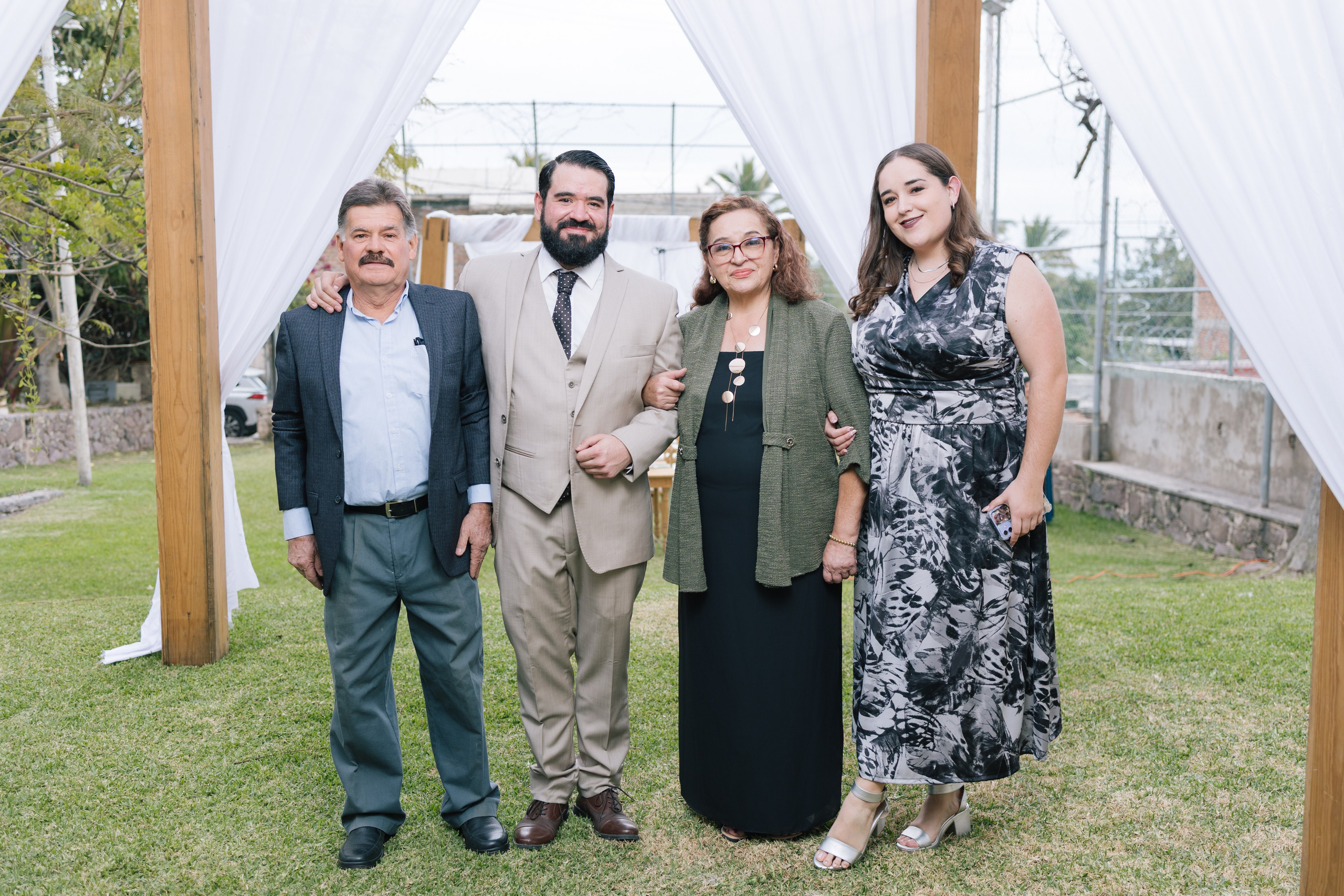 Marial y Daniel Civil y Revelacion. Wedding Photographer Ruth Preciado