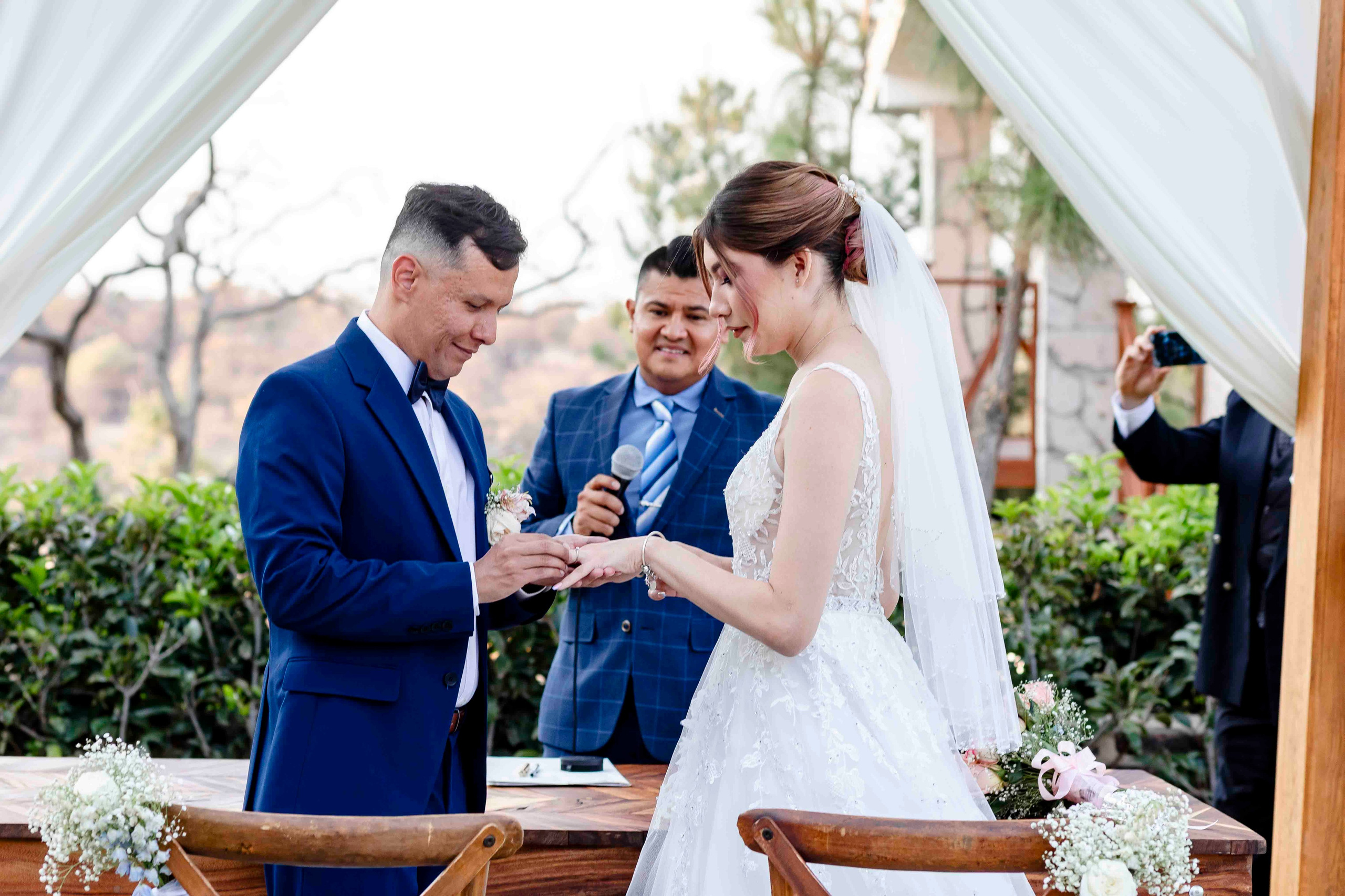Civil. Wedding Photographer Ruth Preciado
