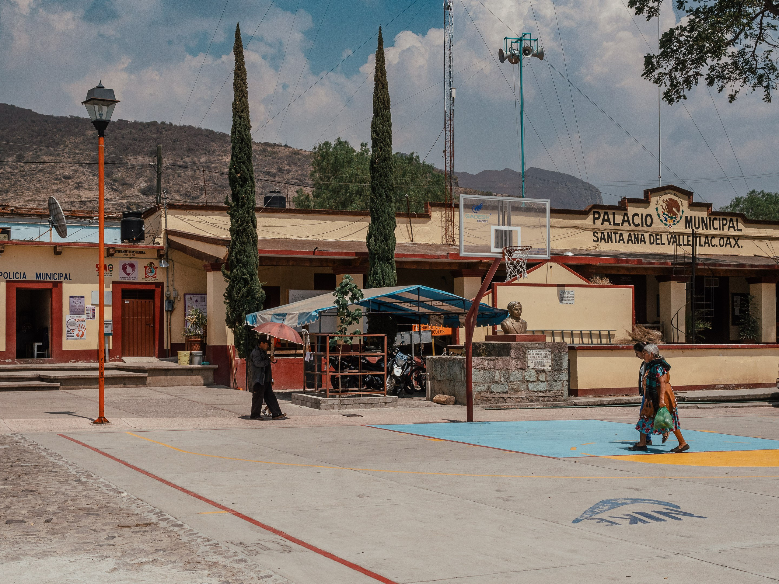 Santa Ana del Valle, Oaxaca, Mexico. Federico Borobio, street and documentary photography.