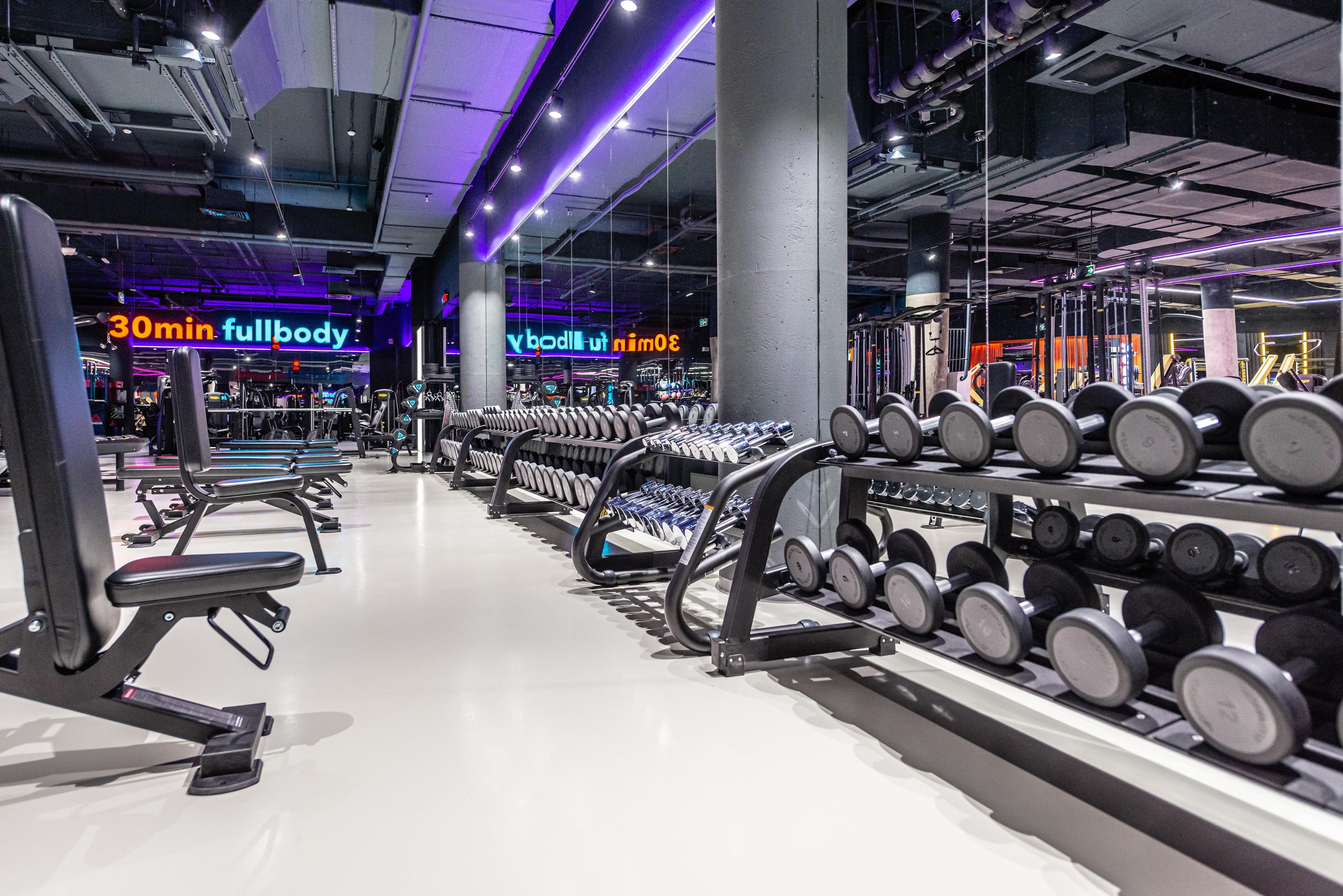DDX Fitness в Место встречи Киргизия. PHOTOGRAPHER QUINTANA ROO