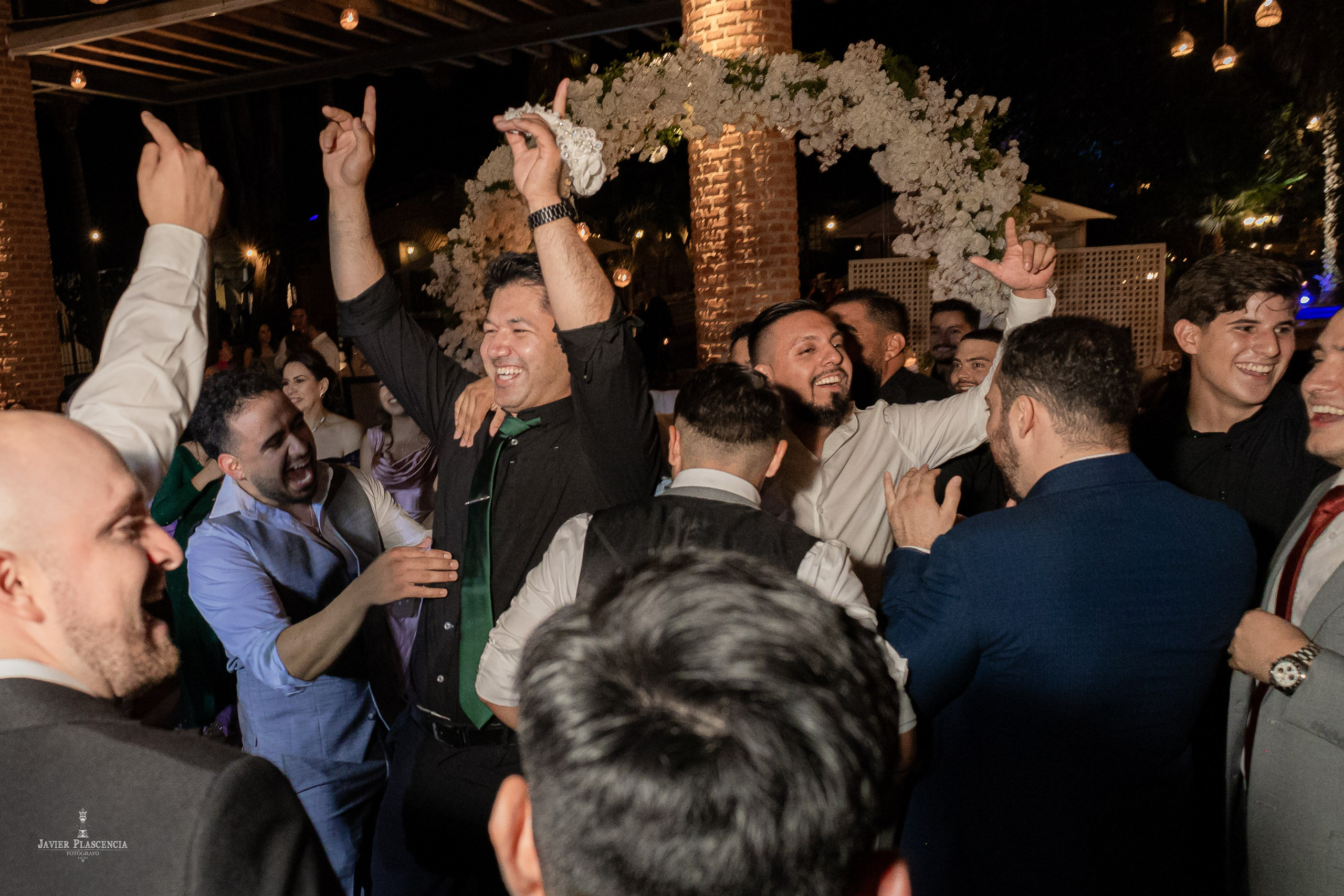 Alondra y Alex. Javier Plascencia Fotografo de Bodas en México