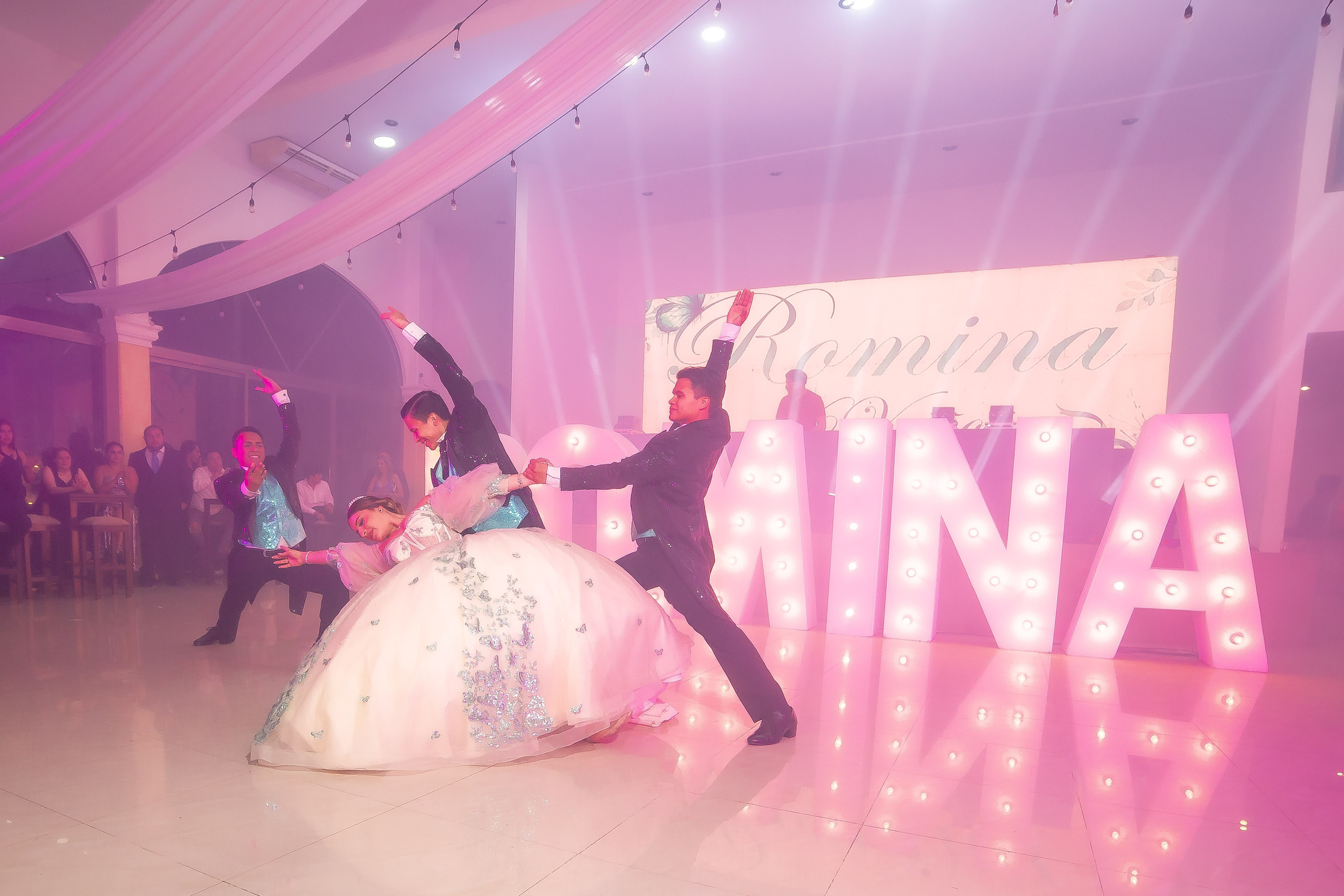 XV AÑOS ROMINA. Simón Enríquez Studio