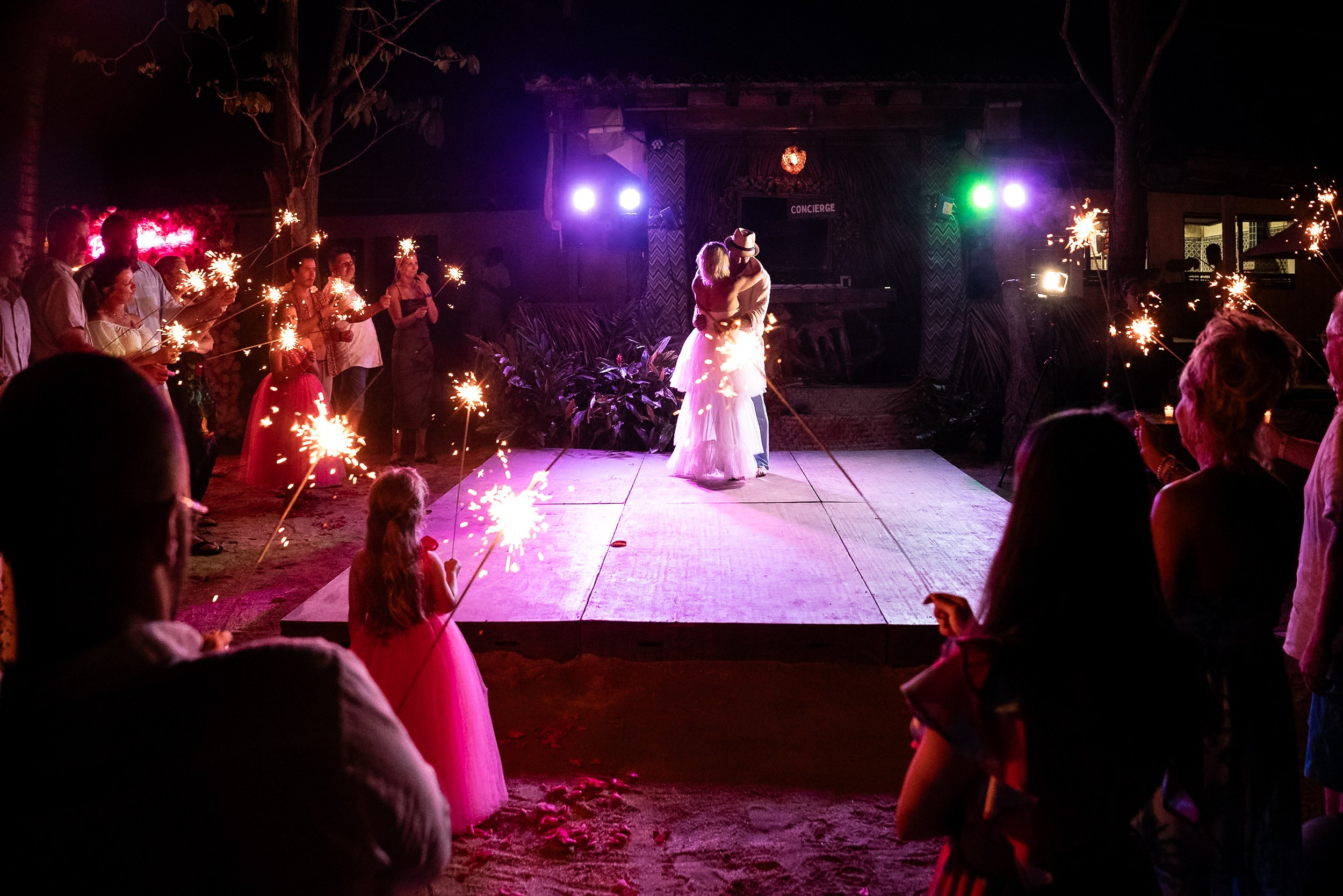 Aggie & Brian. Fotografía de Bodas Profesionales en Puerto Vallarta y Riviera Nayarit