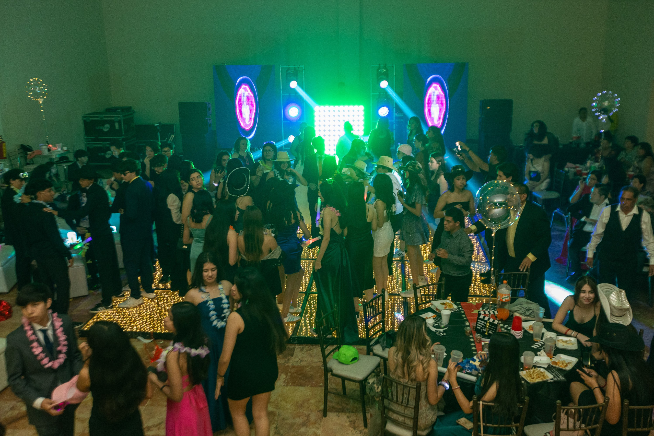 Rebecca… Una noche de elegancia, sueños y magia. Lg Fotografia