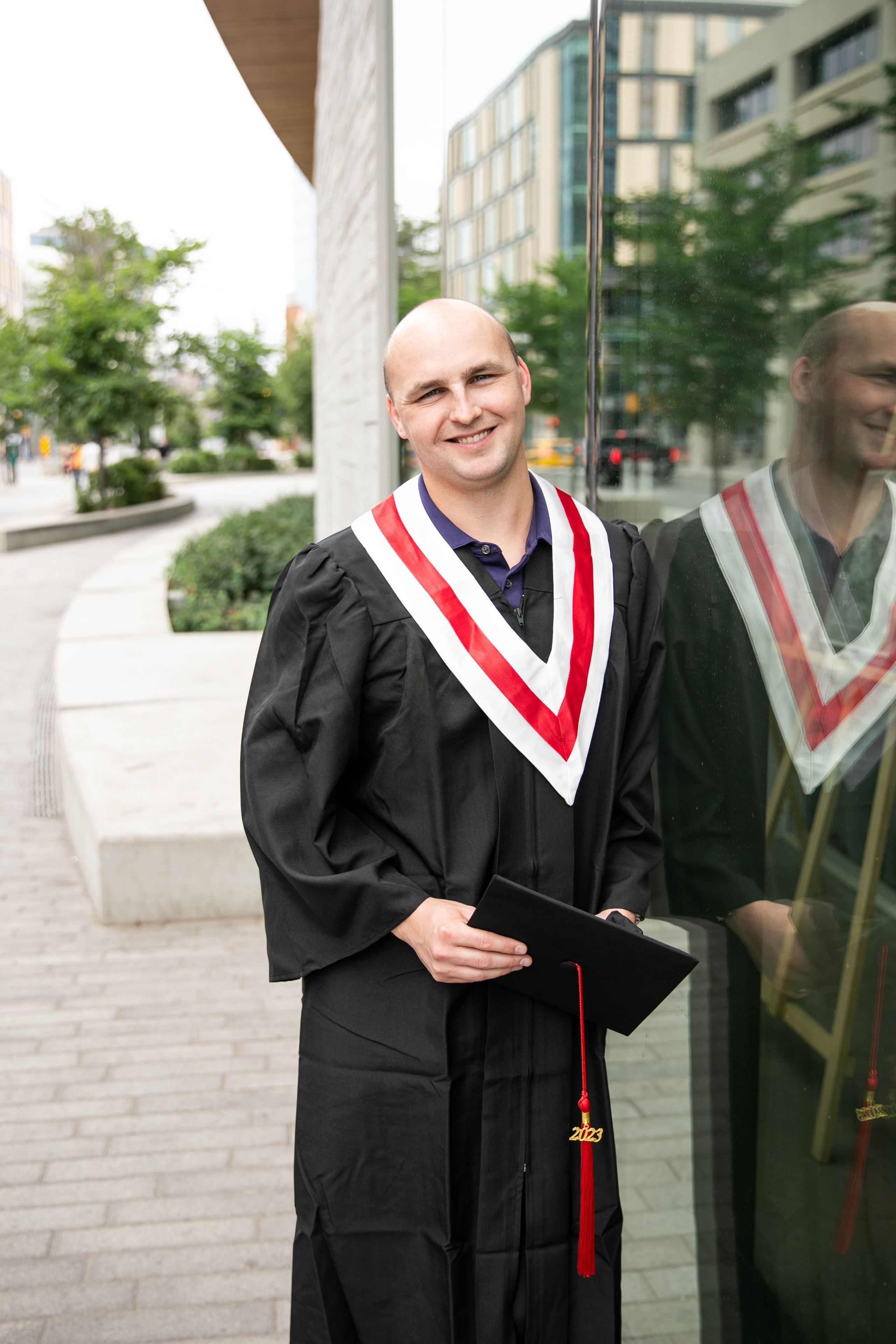 Hoeving Graduation — Downtown Calgary. Fotografía accesible en Calgary