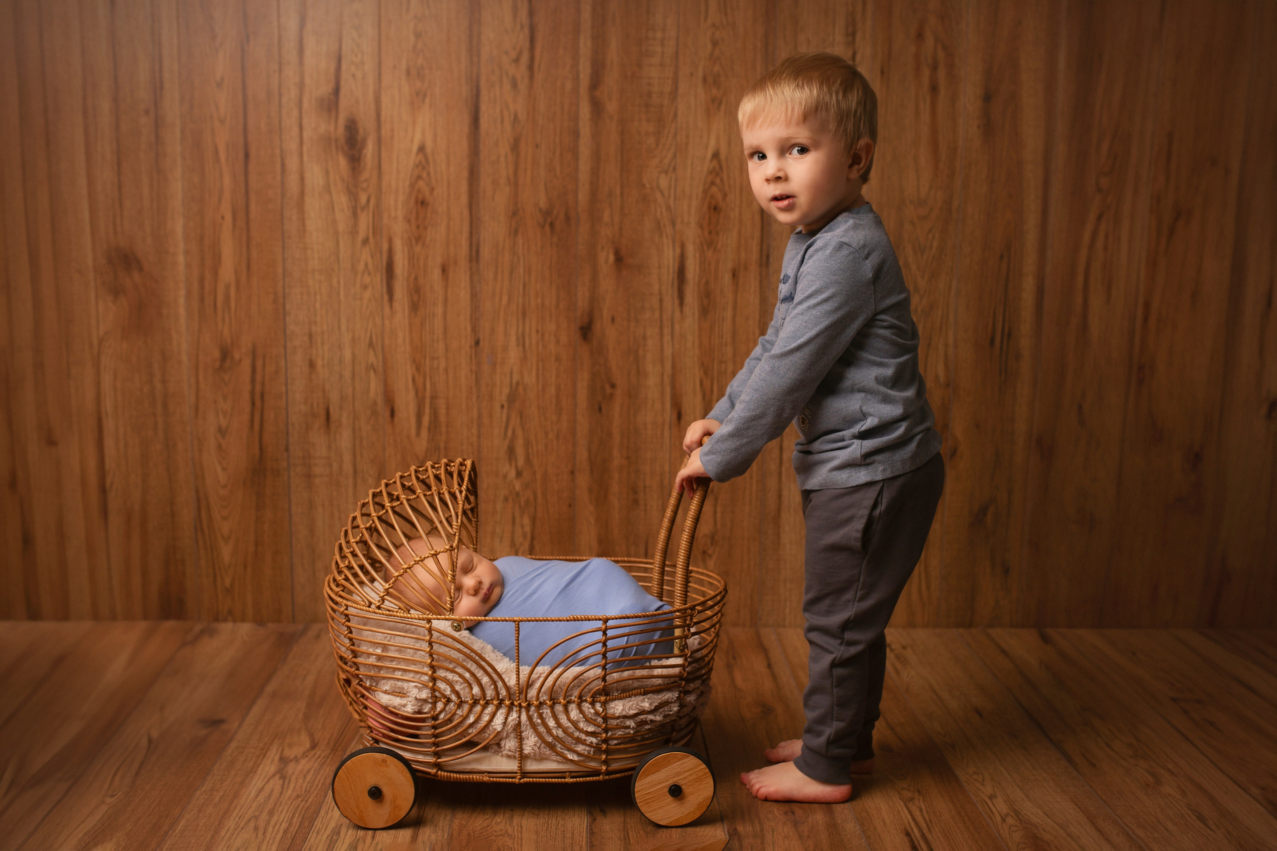 CHILDREN. Ottawa Newborn and Baby Newborn Photographer Elena Helali