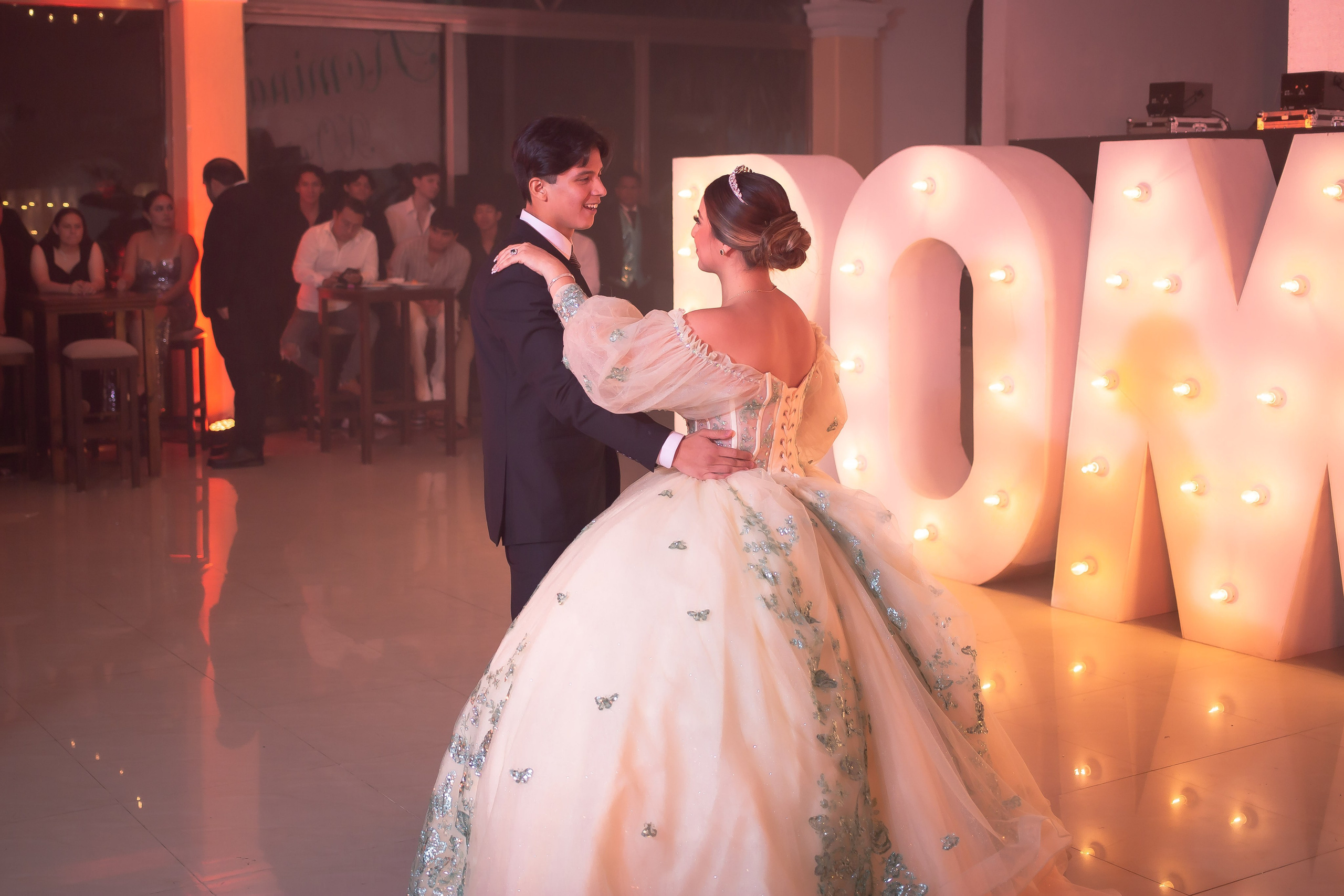 XV AÑOS ROMINA. Simón Enríquez Studio