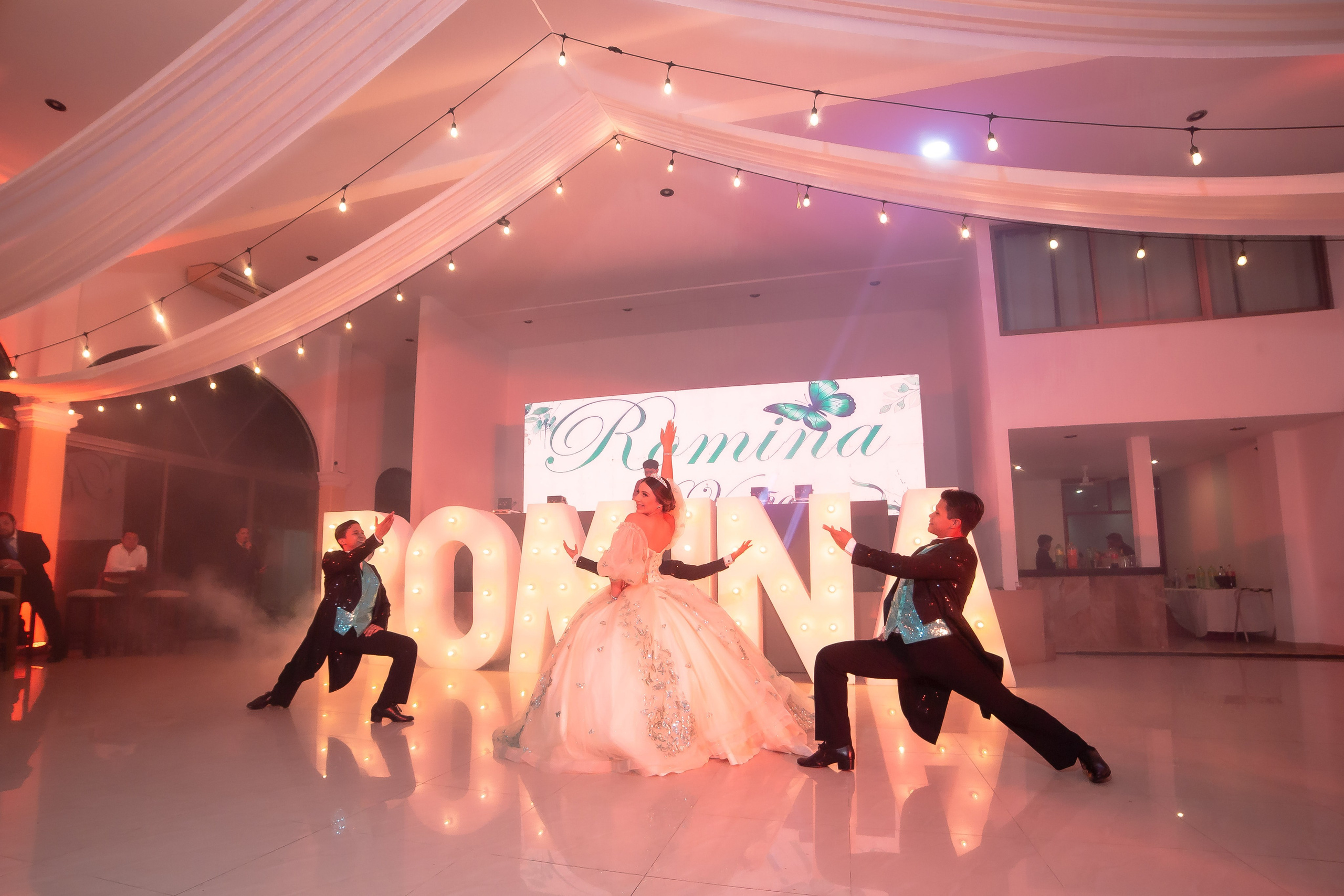 XV AÑOS ROMINA. Simón Enríquez Studio