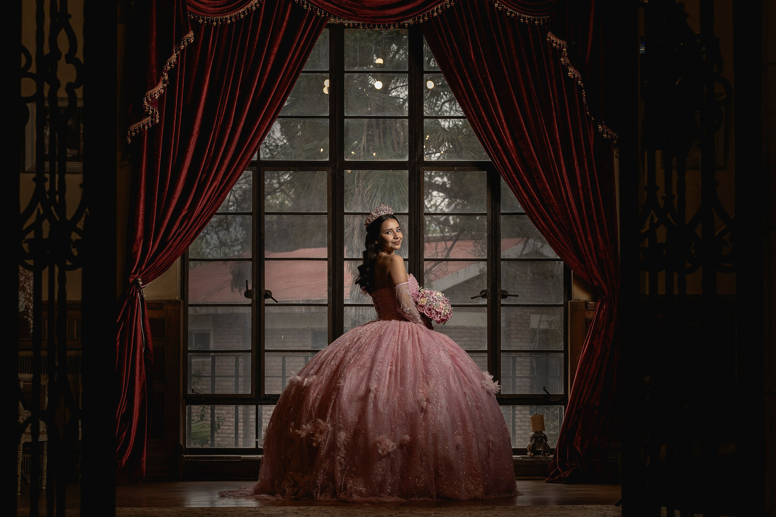 María Regina XV — Una noche escrita en sueños. Lg Fotografia