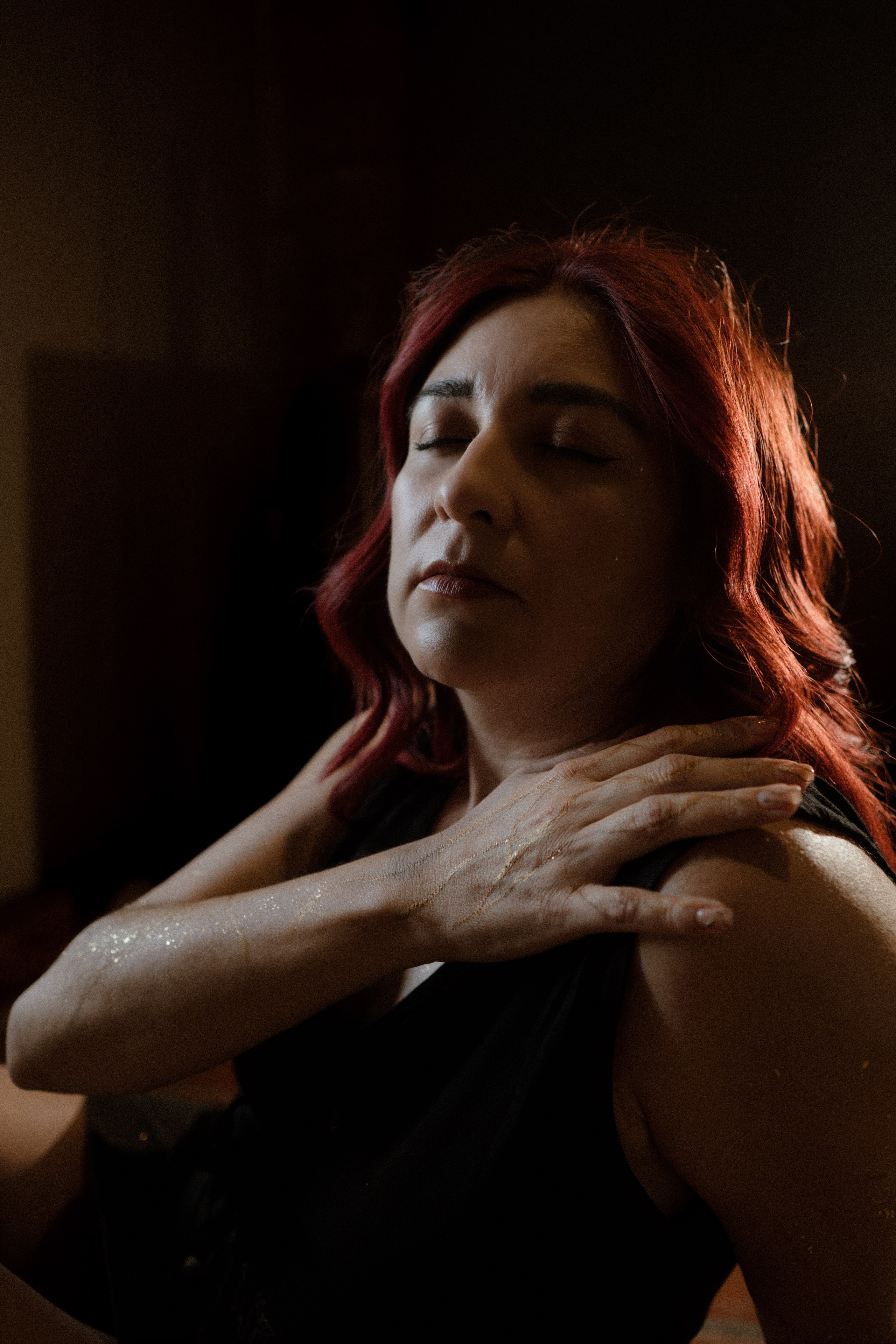 Las grietas por donde volvió la luz. TWO MILLIMETERS
