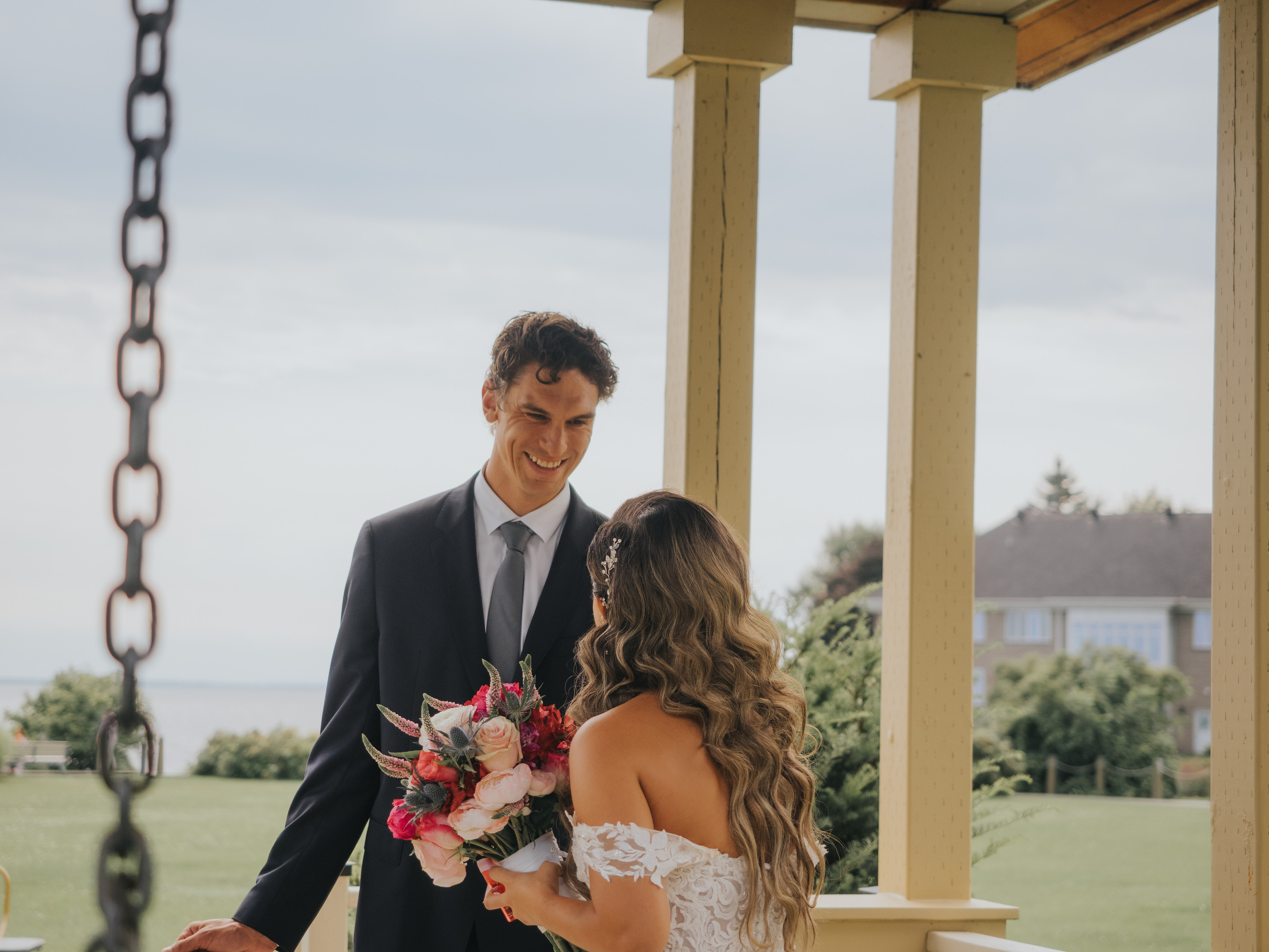 First Look. Wedding and Family Photography Montreal Muriel Oe Photo