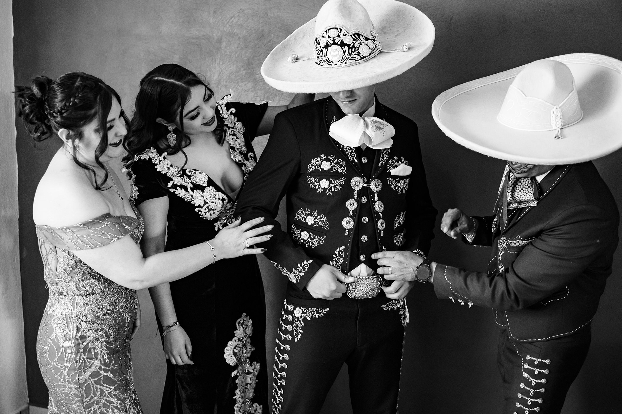 Formal. Wedding Photographer Ruth Preciado