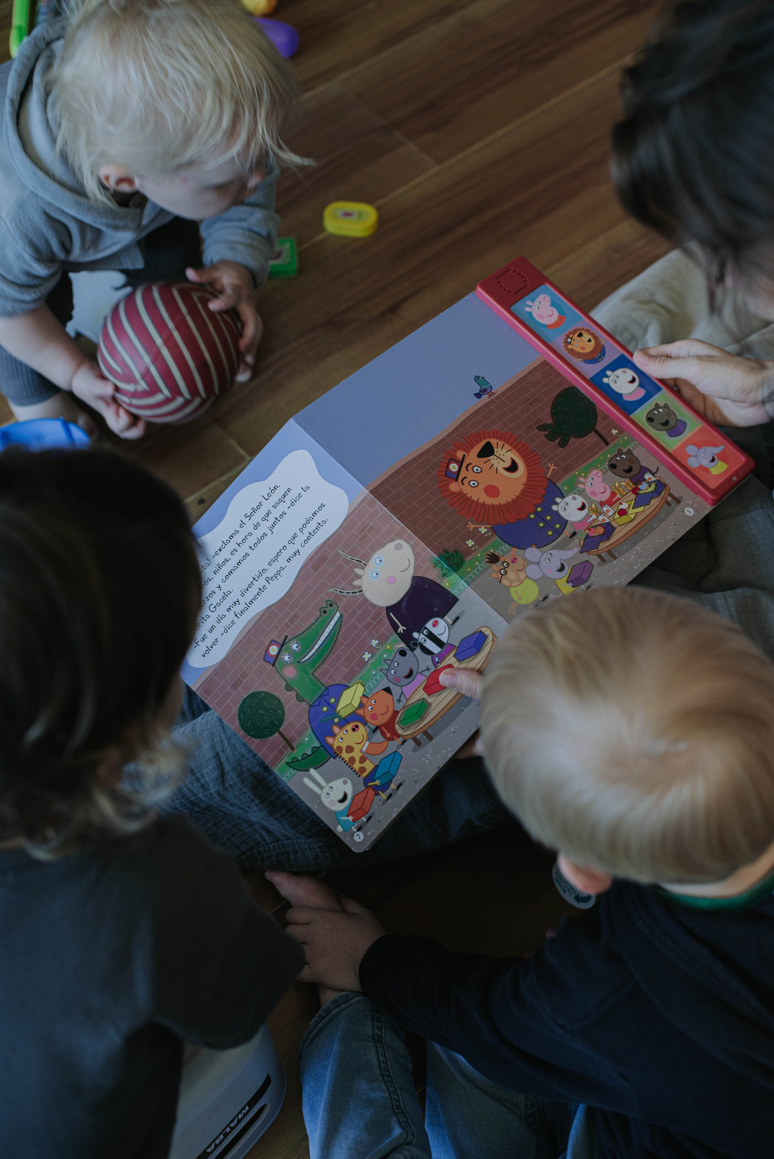 Children’s Book Club. Moydodyr. Photographer @elmirkami in the city of Buenos Aires