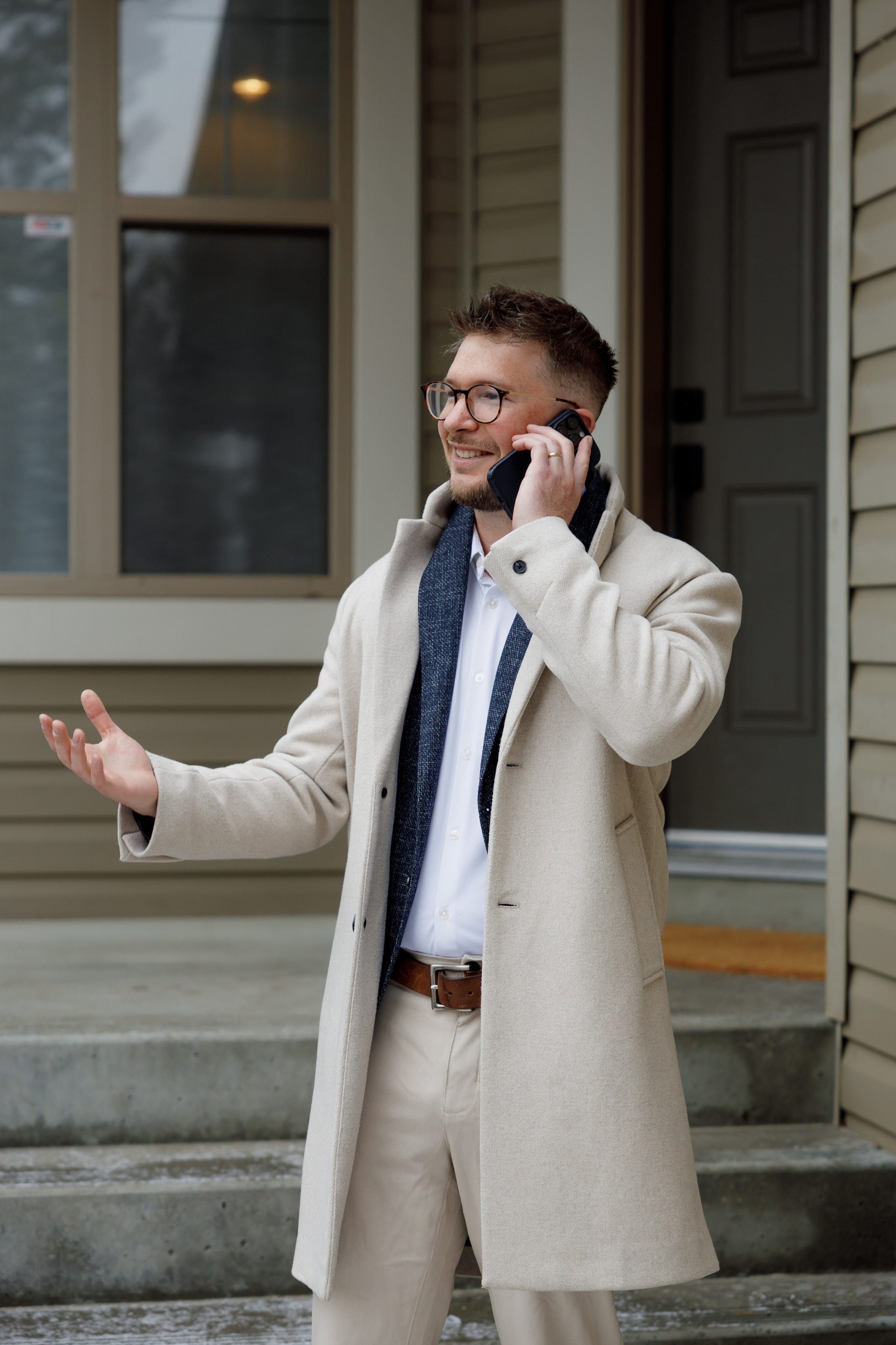 Real Estate Agent. Photographer Elvira Hryshchenko
