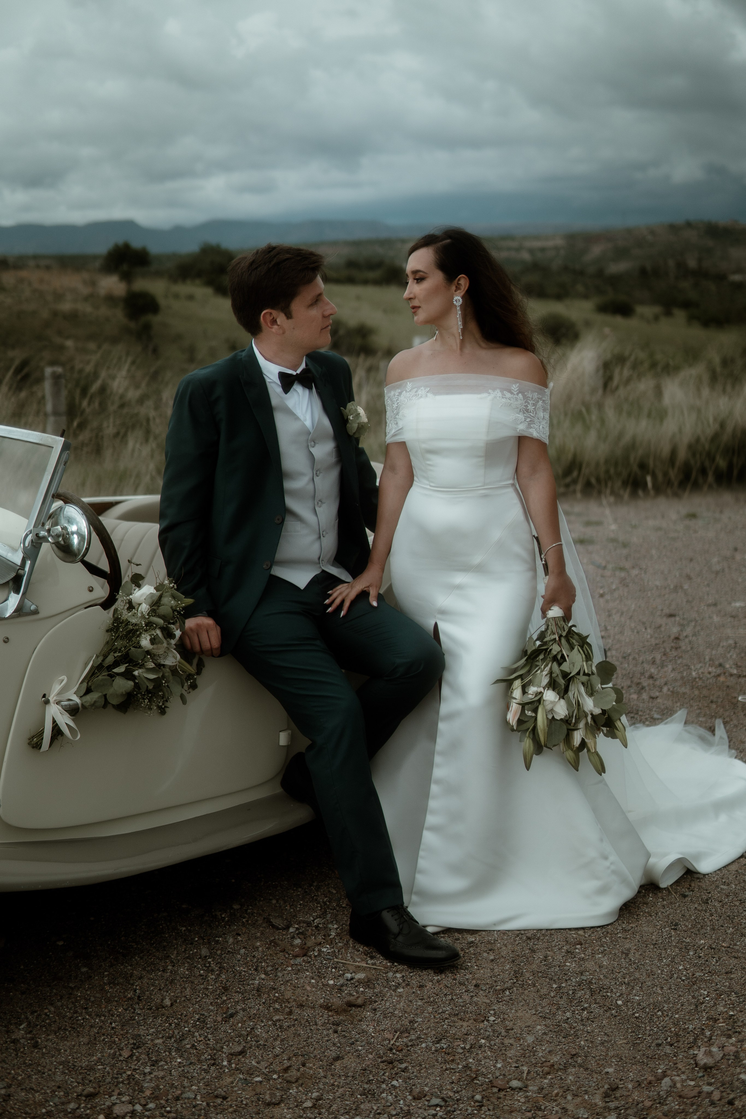 Jorge y Liliana. TWO MILLIMETERS