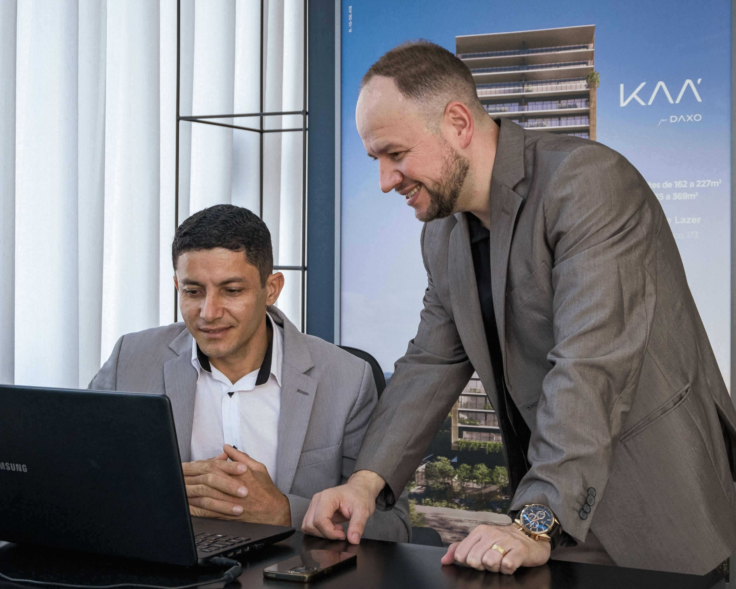 Como um retrato comercial bem-sucedido no LinkedIn pode ajudar na sua carreira e gerar oportunidades. Marcus Monteiro Fotografia