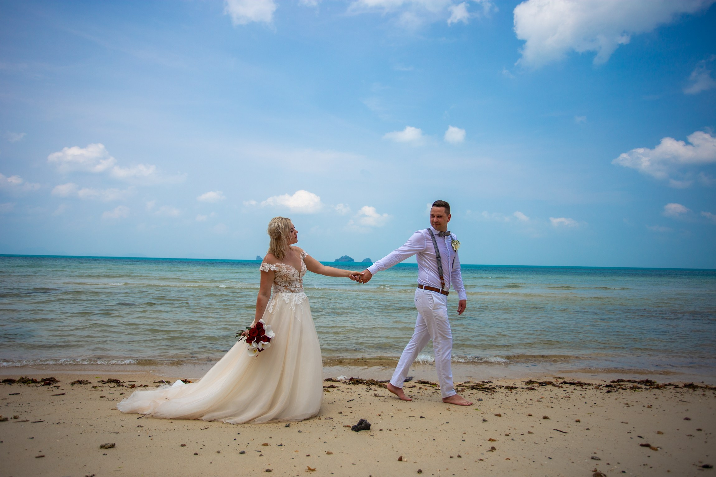 Wedding on the Beach in Koh Samui, Thailand | Tropical Destination Wedding