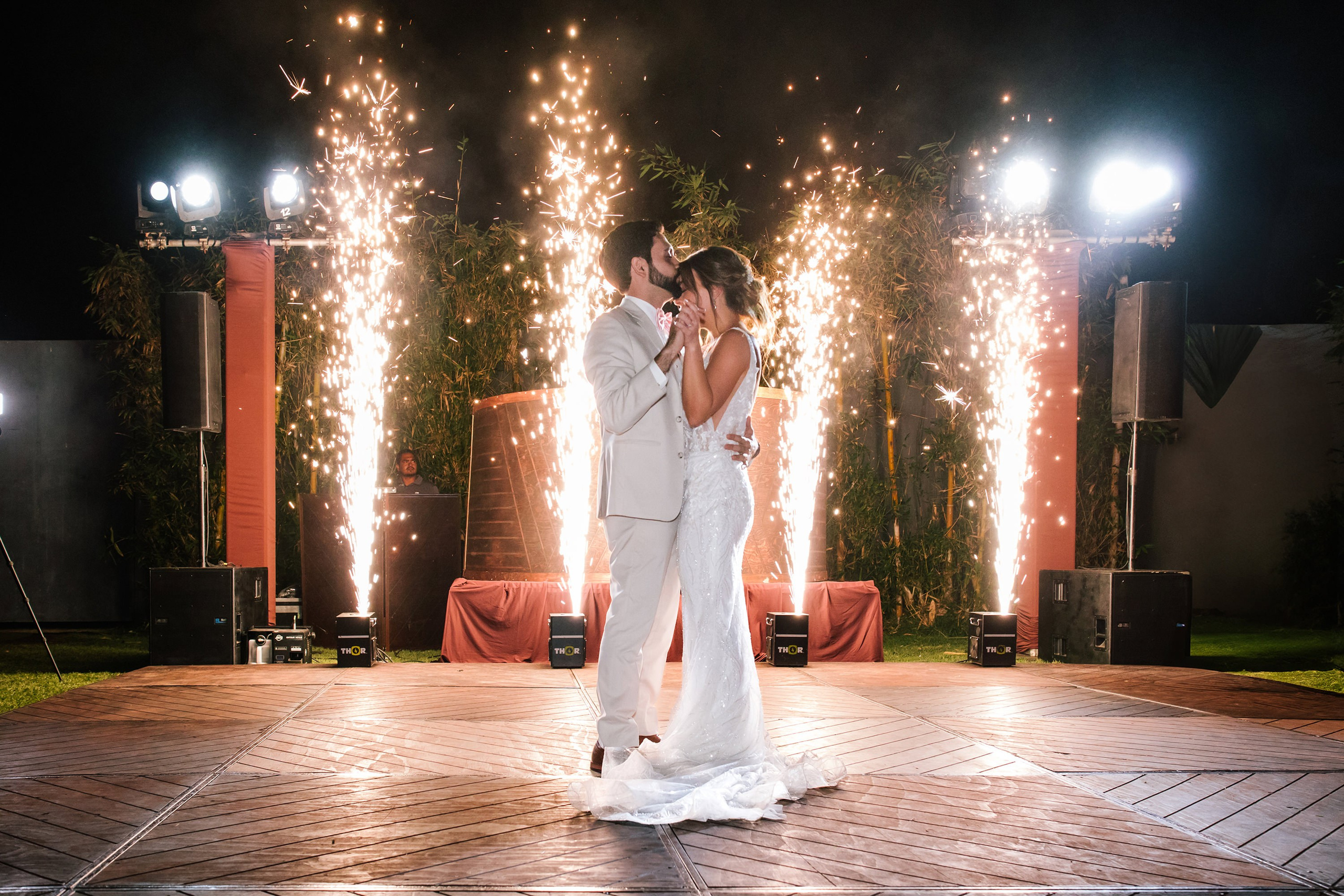 Primer Baile. Wedding Photographer Ruth Preciado