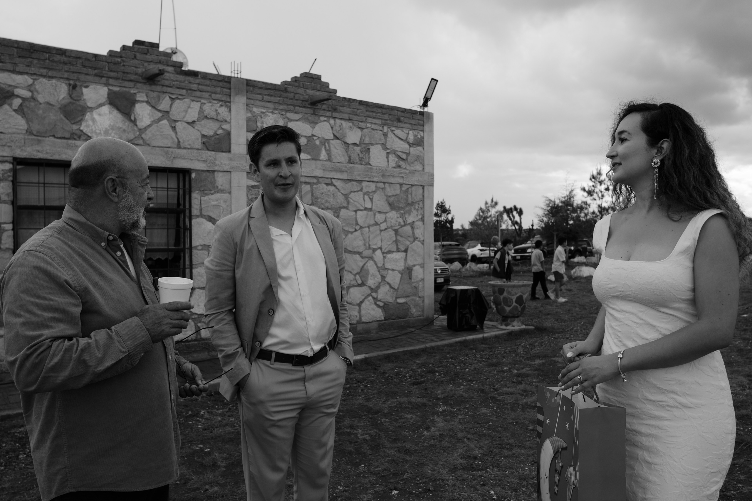 Jorge y Liliana. TWO MILLIMETERS